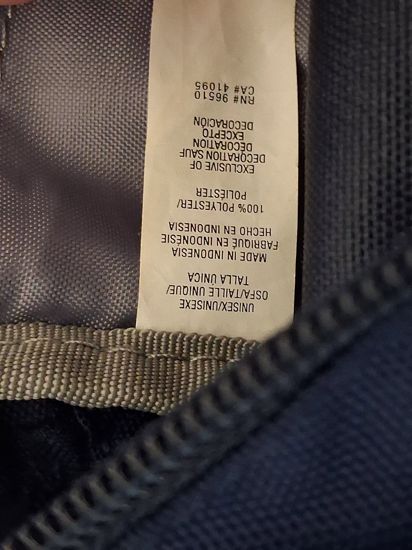 Under Armour Navy Blue Backpack, Under Armour, Large, Excellent condition — preloved on SilentSale®