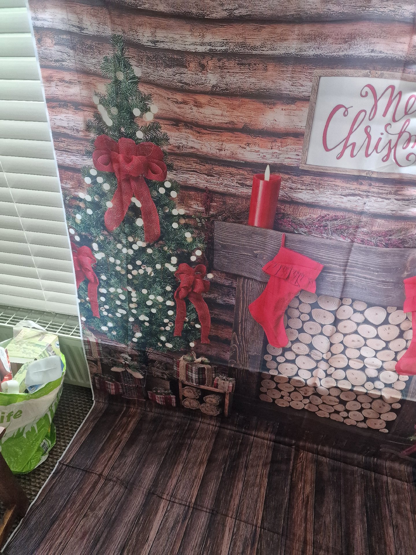 Merry Christmas  Backdrop 5ft x 7ft, Amazon, Extra Large, New condition — preloved on SilentSale®
