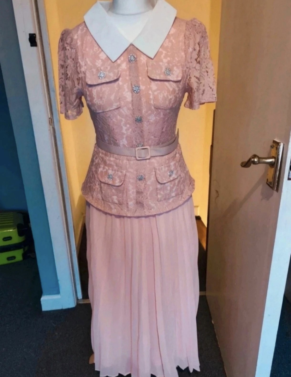 Pink Lace Pleated Midi Dress with Belt and White Collar, ellystore, 10, Excellent condition — preloved on SilentSale®