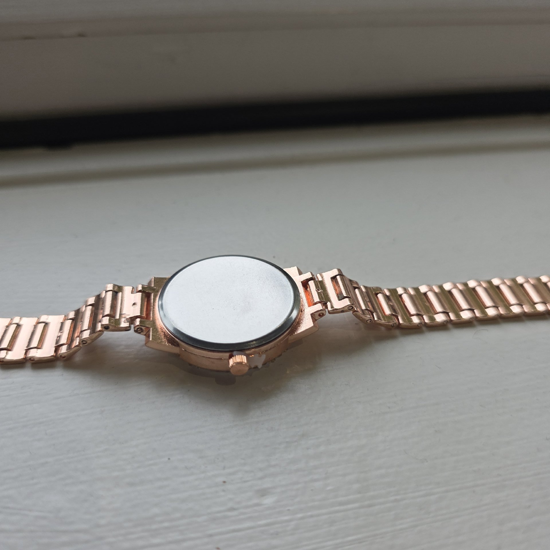 Rose Gold Tone Crystal Set Ladies Wristwatch, Unbranded, One Size, Excellent condition — preloved on SilentSale®