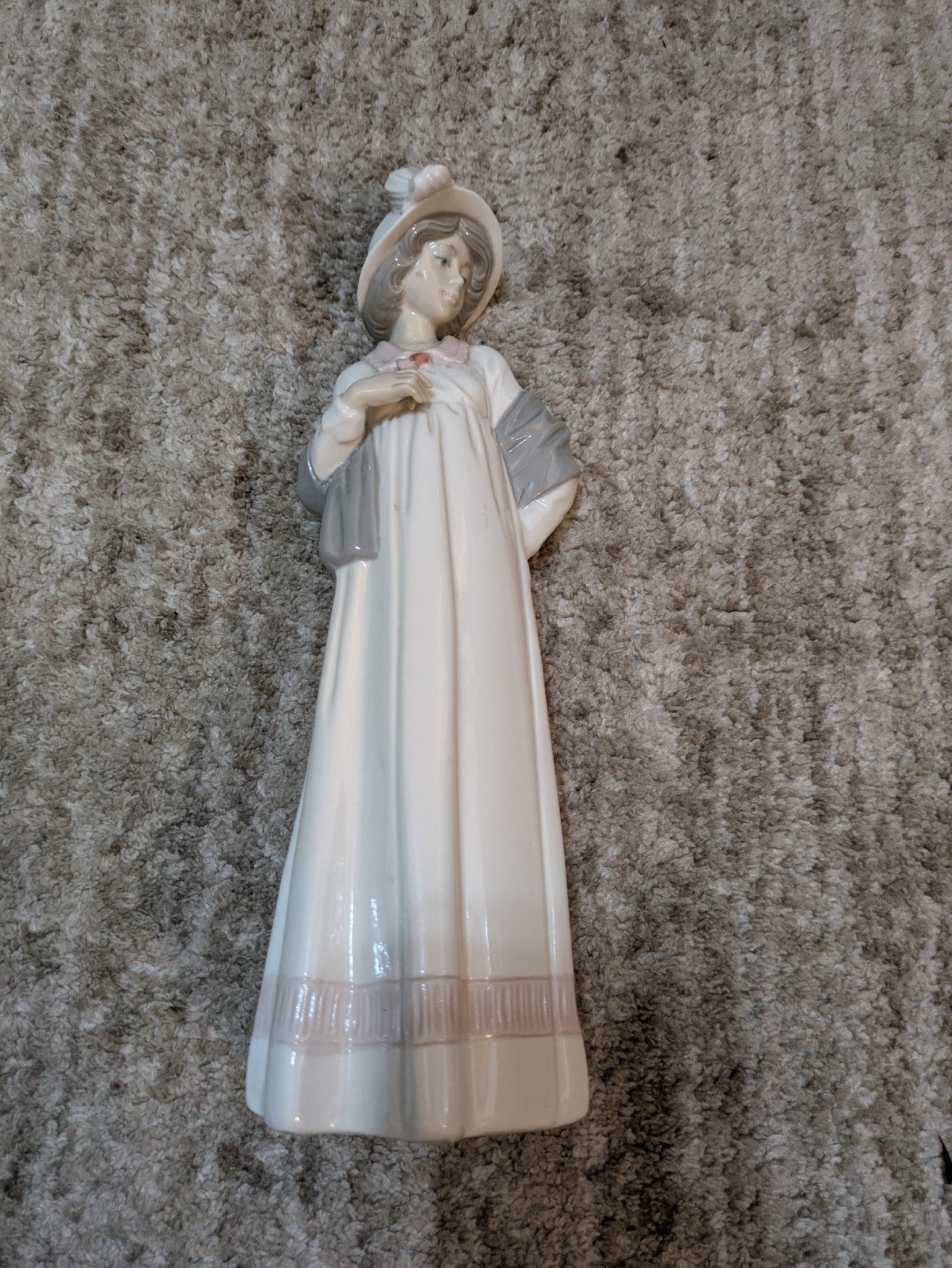 Nadal Porcelain Figurine of Woman in Vintage Dress, Nadal, One Size, Excellent condition — preloved on SilentSale®