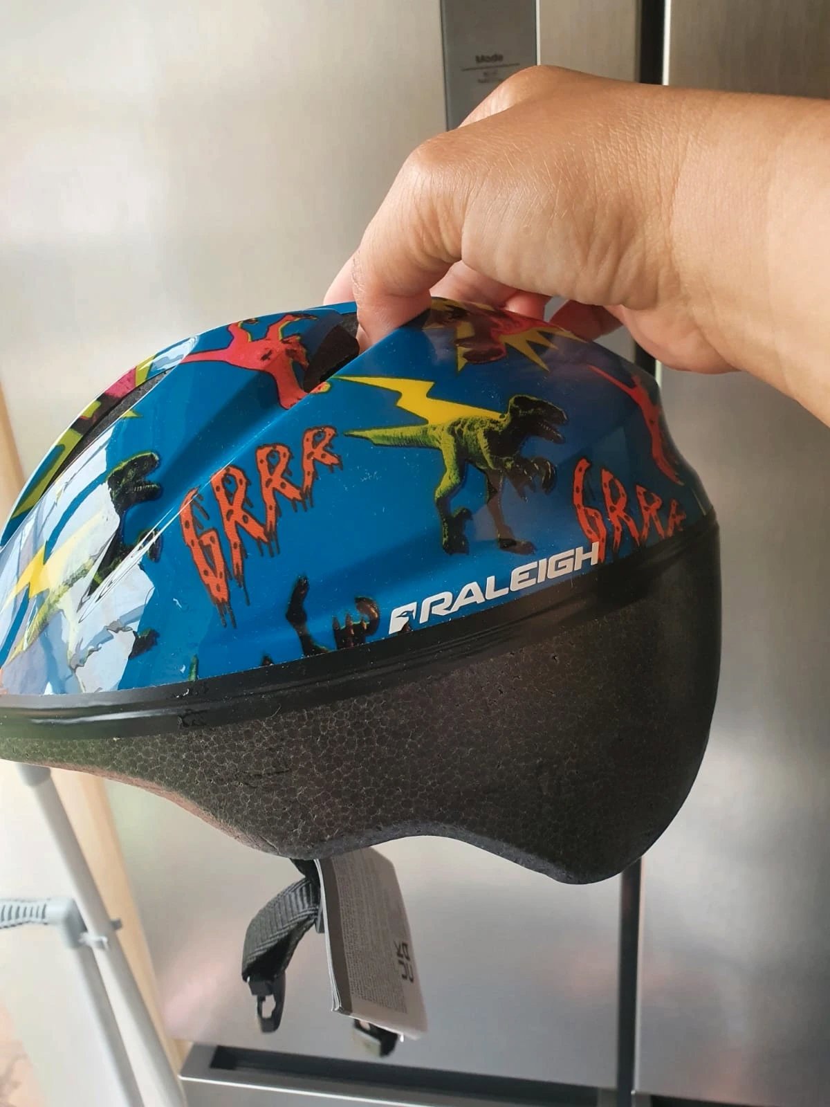 Raleigh cycling helmet., Raleigh, One Size, New condition — preloved on SilentSale®