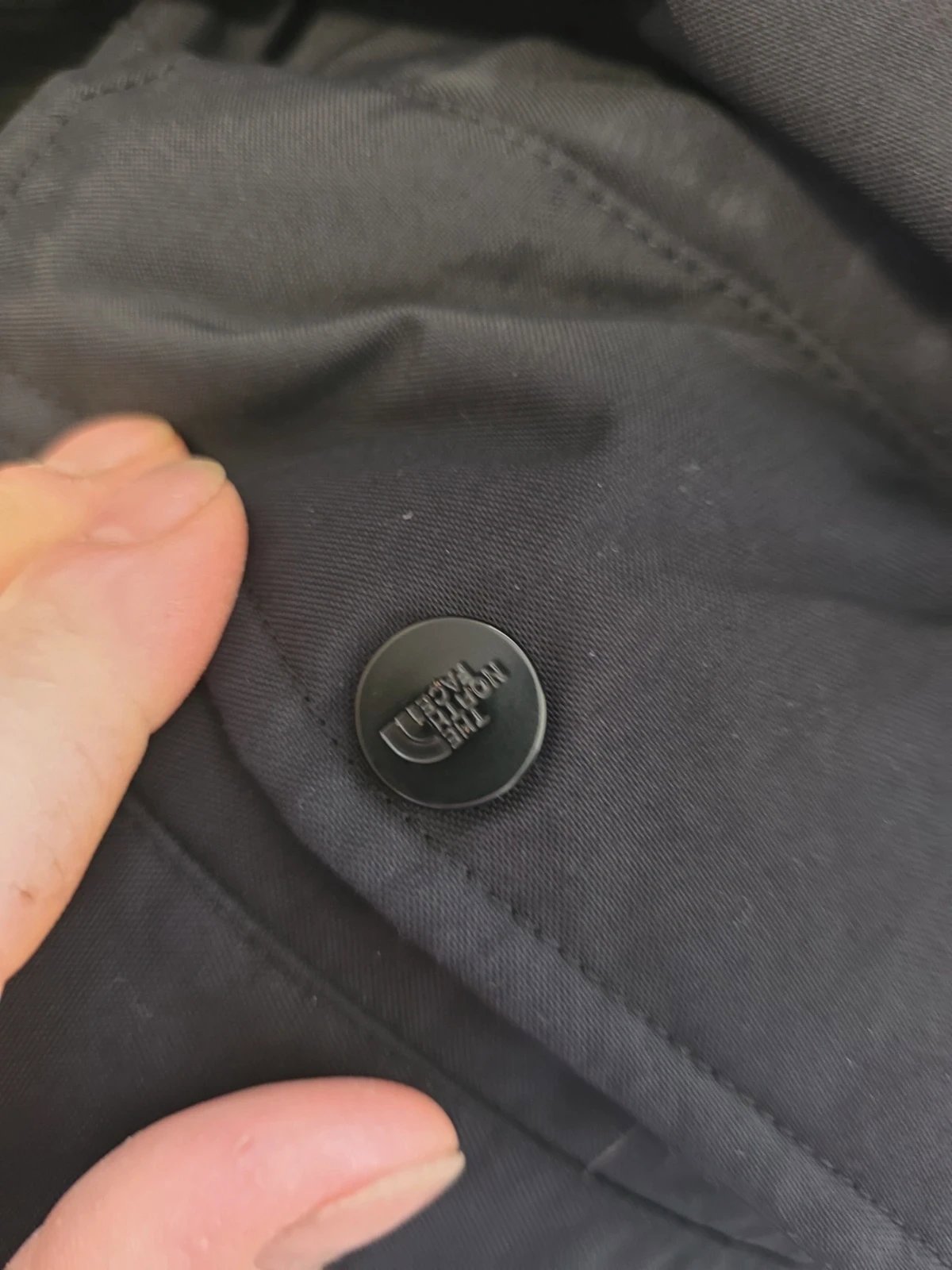 The North Face Black Men's Winter Jacket Medium, The North Face, M, Excellent condition — preloved on SilentSale®