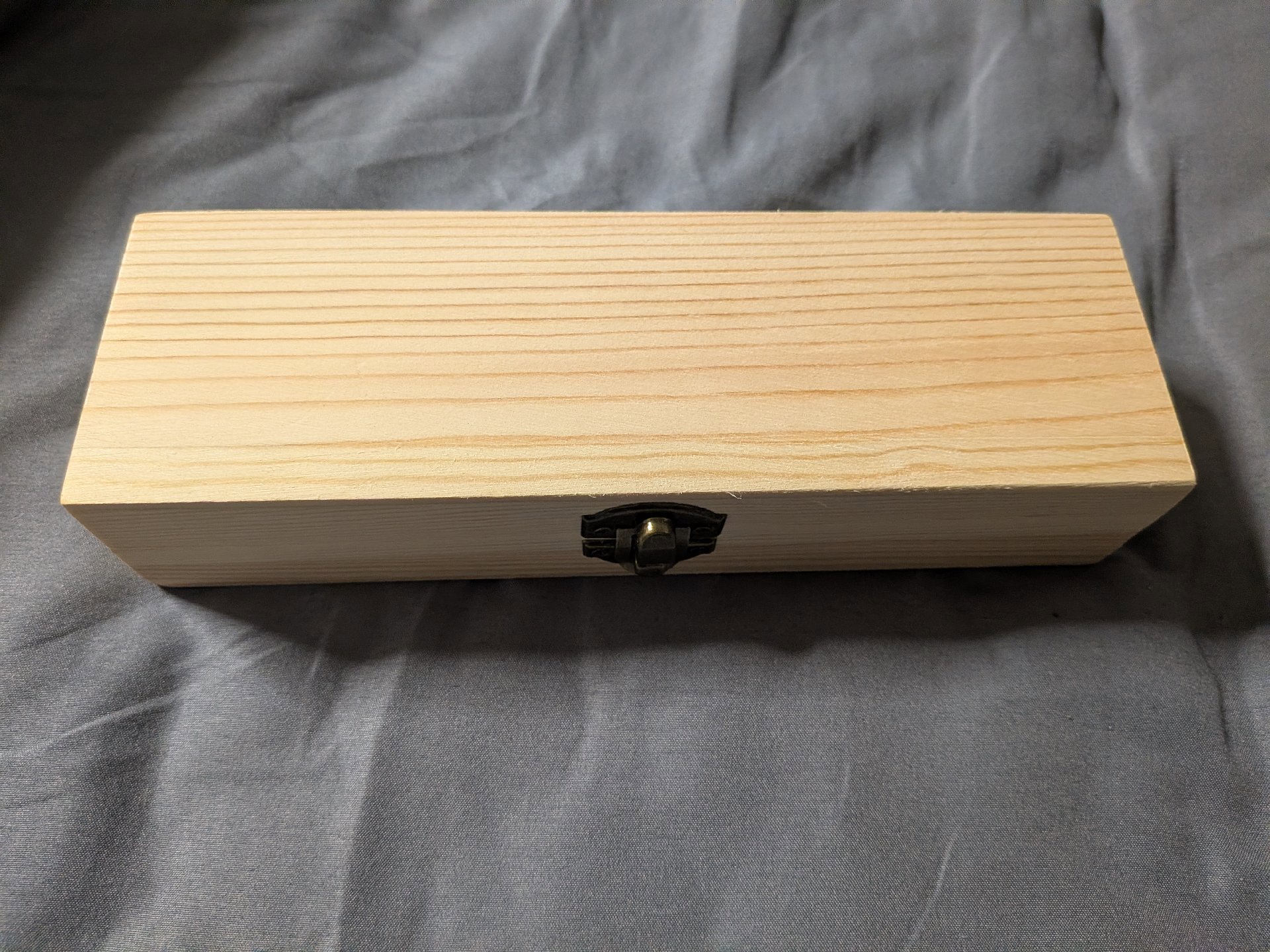 The Nine Planets Decorative Stone Set in Wooden Box, Unbranded, Small, Like New condition — preloved on SilentSale®
