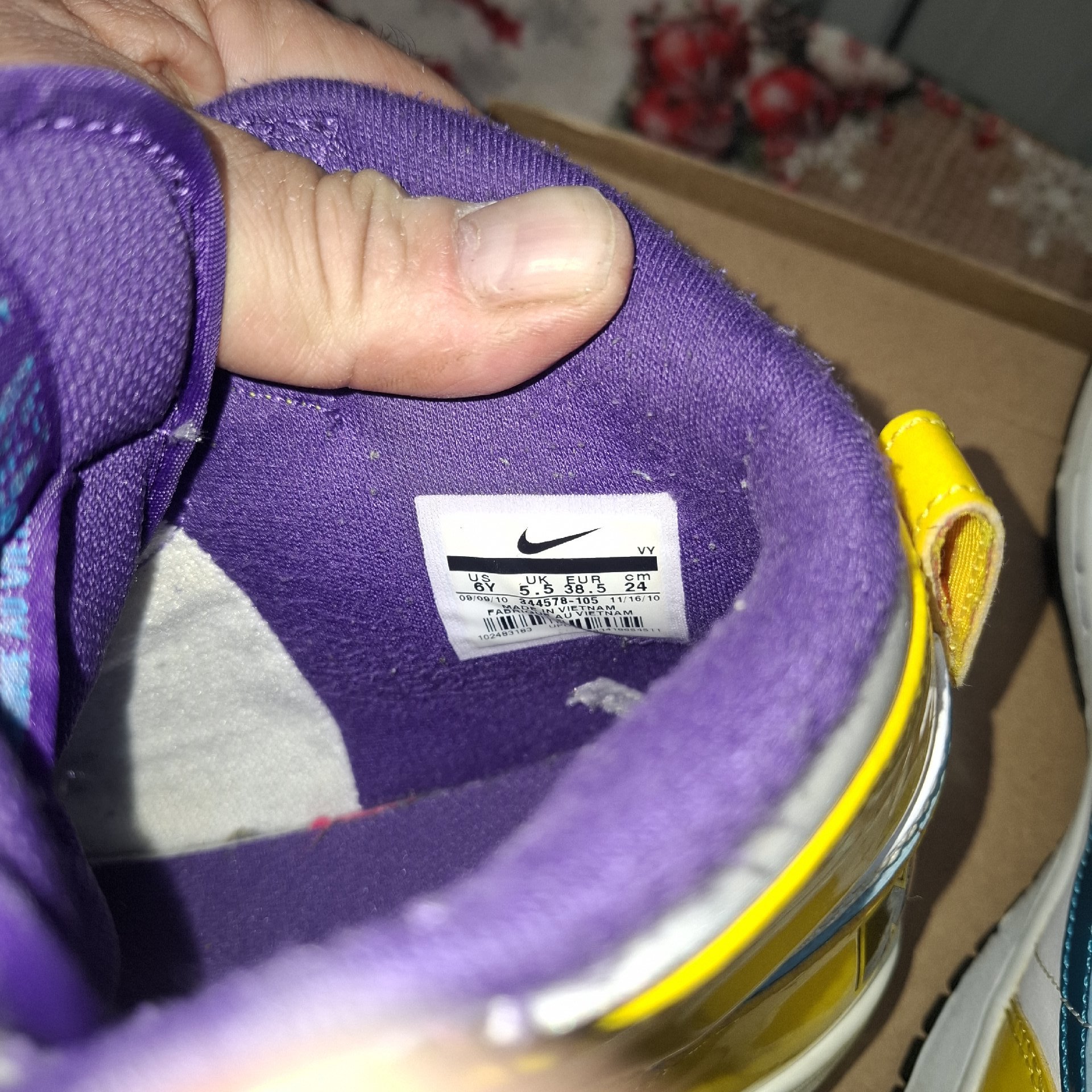 Nike Multicolour High Top Trainers – 6Y, Nike, 6Y, Good condition — preloved on SilentSale®