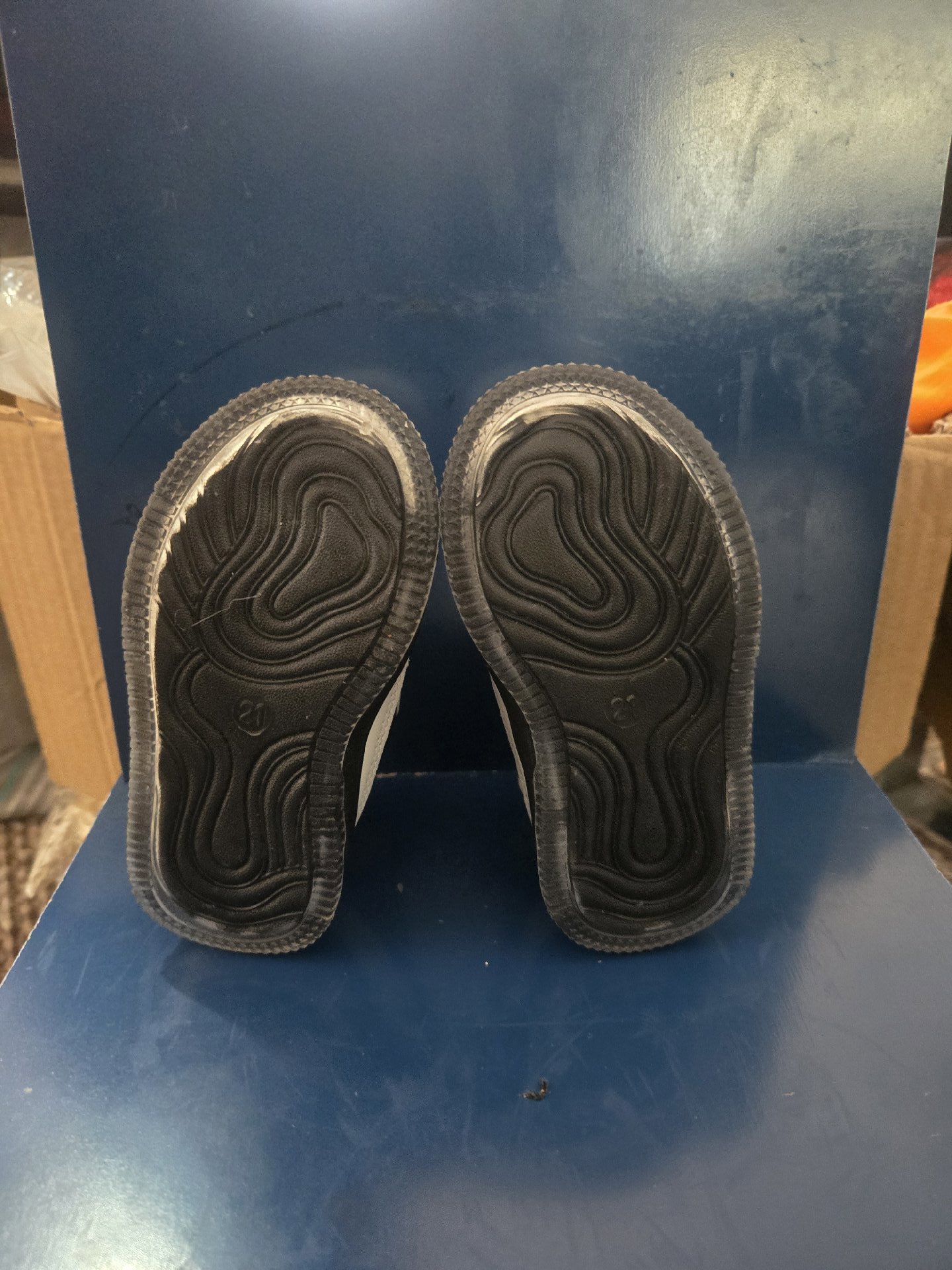 Kekel Black and White Toddler Trainers, Kekel, 4, New condition — preloved on SilentSale®