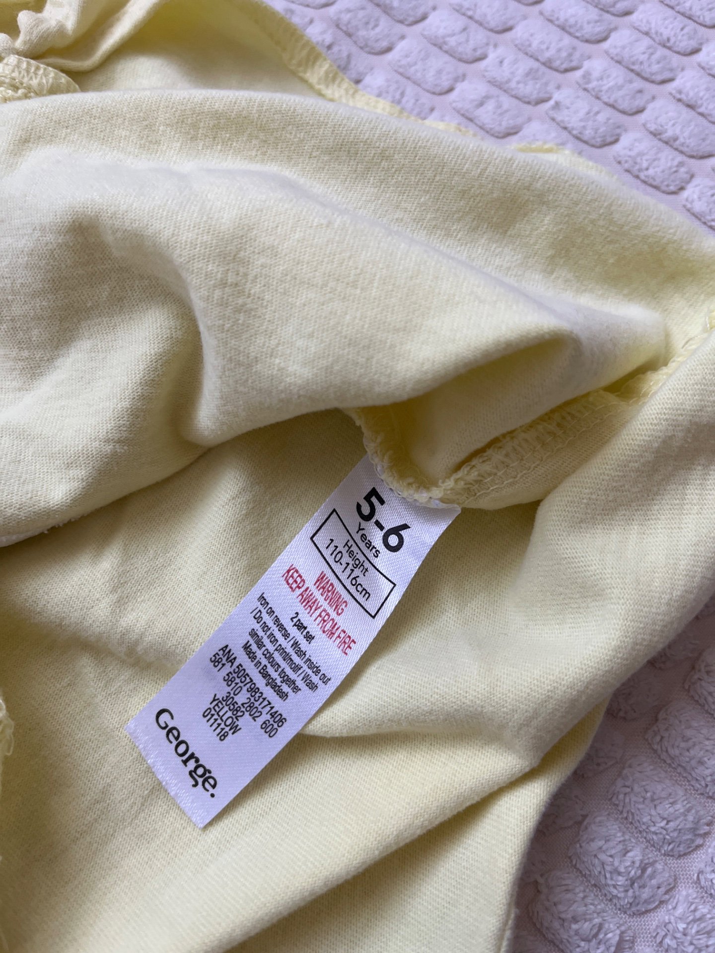 Girls Yellow Sleeveless Romper with Sequin Watermelon – Size 12-18M, George, 5-6 years, Excellent condition — preloved on SilentSale®