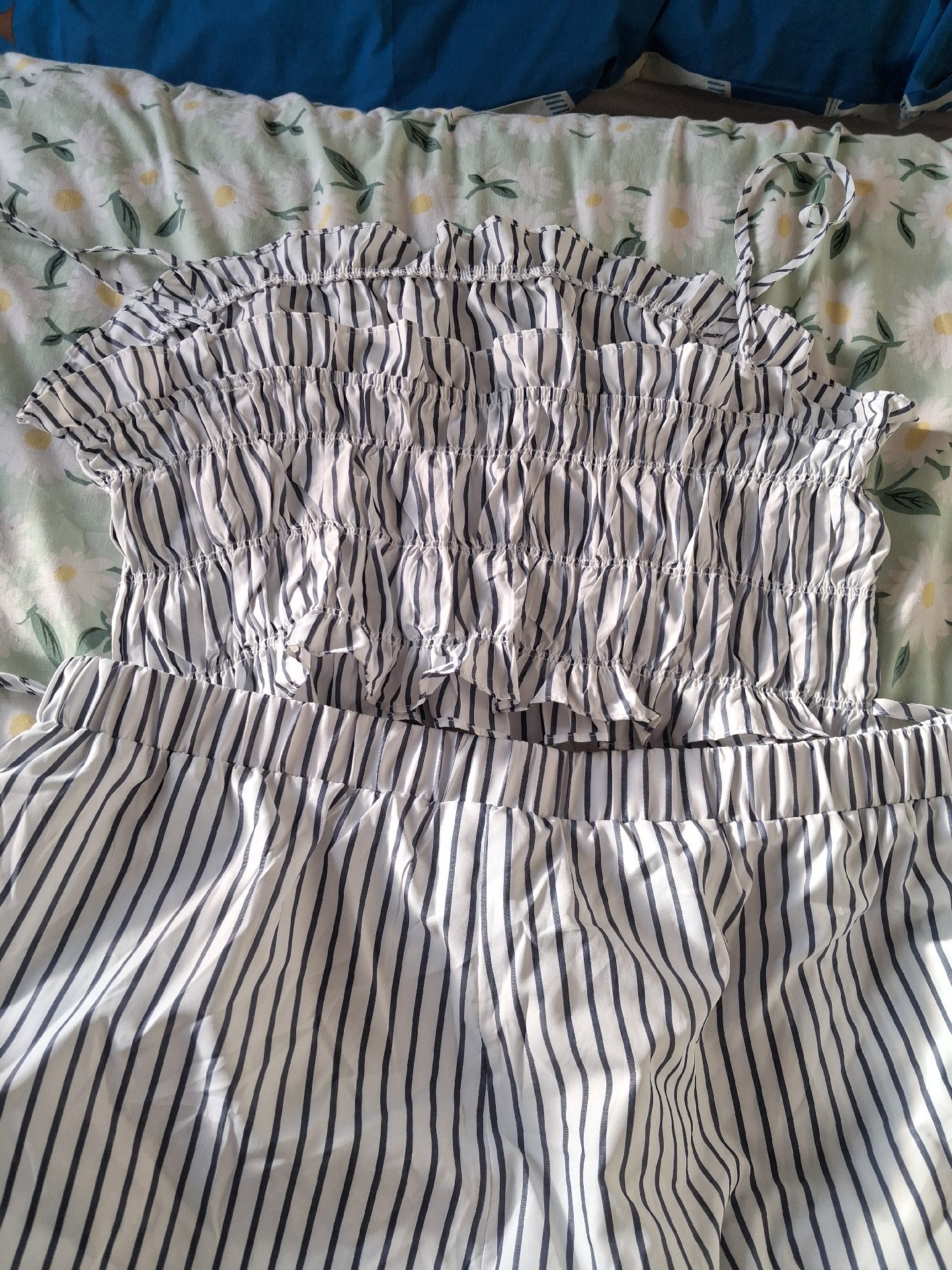 Striped Two-Piece Crop Top and Shorts Set, shien, XXXL, Excellent condition — preloved on SilentSale®