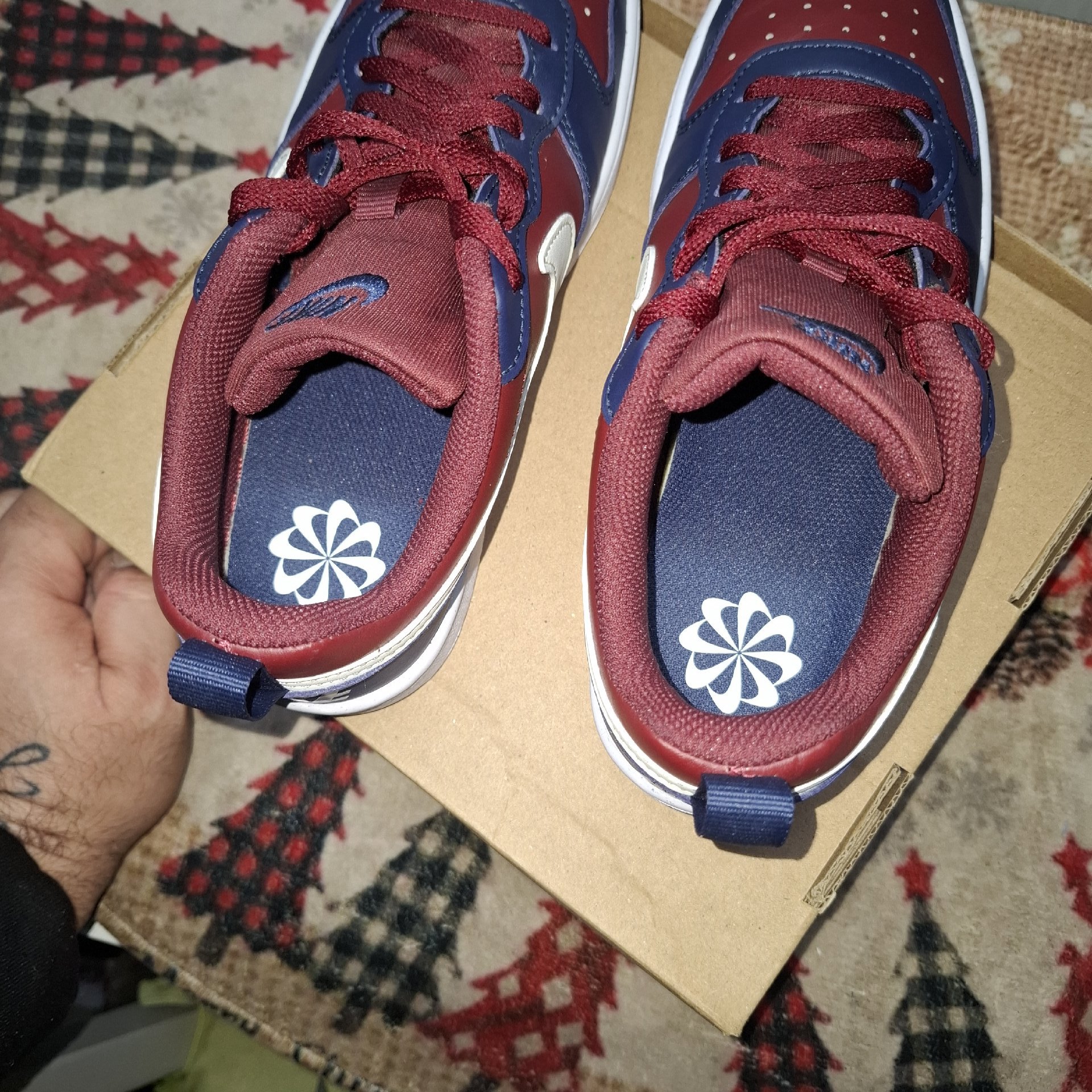 Nike Burgundy and Navy Trainers, Nike, 5, Excellent condition — preloved on SilentSale®