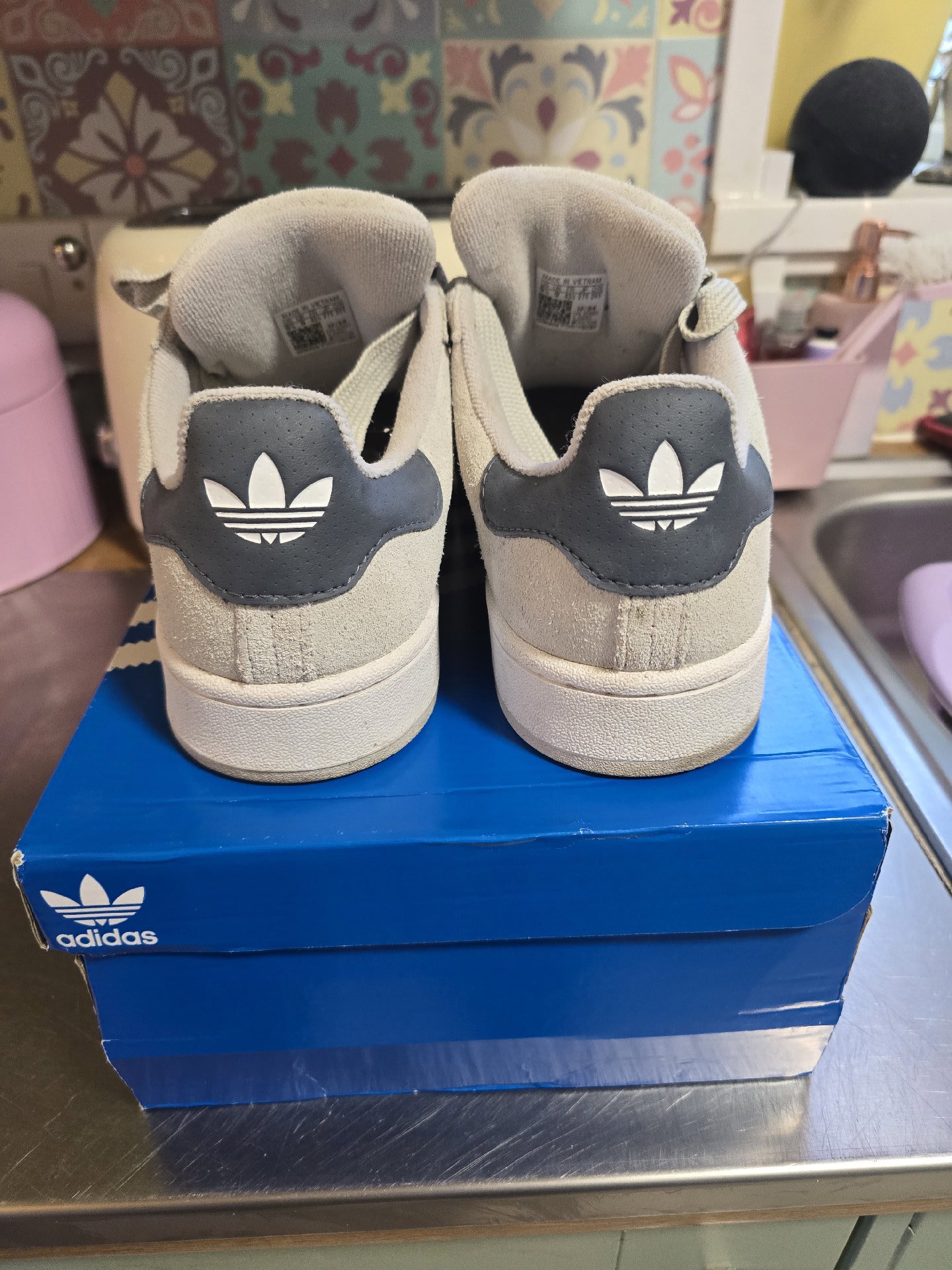 Adidas Campus Suede Trainers Grey with Black Stripes – UK 9, Adidas, 9, Excellent condition — preloved on SilentSale®
