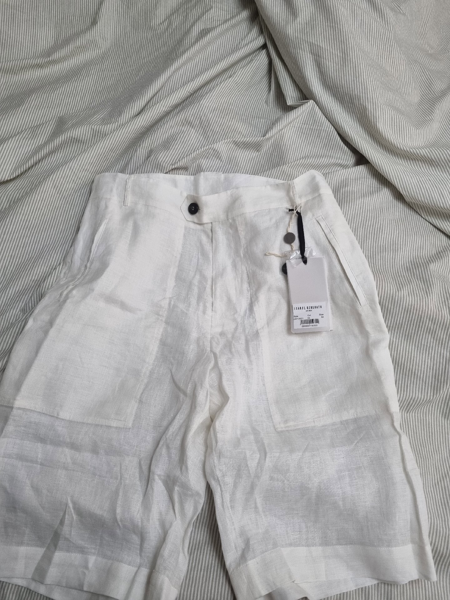 Isabel Benenato White Linen Shorts – Size M, Isabel Benenato, M, New condition — preloved on SilentSale®