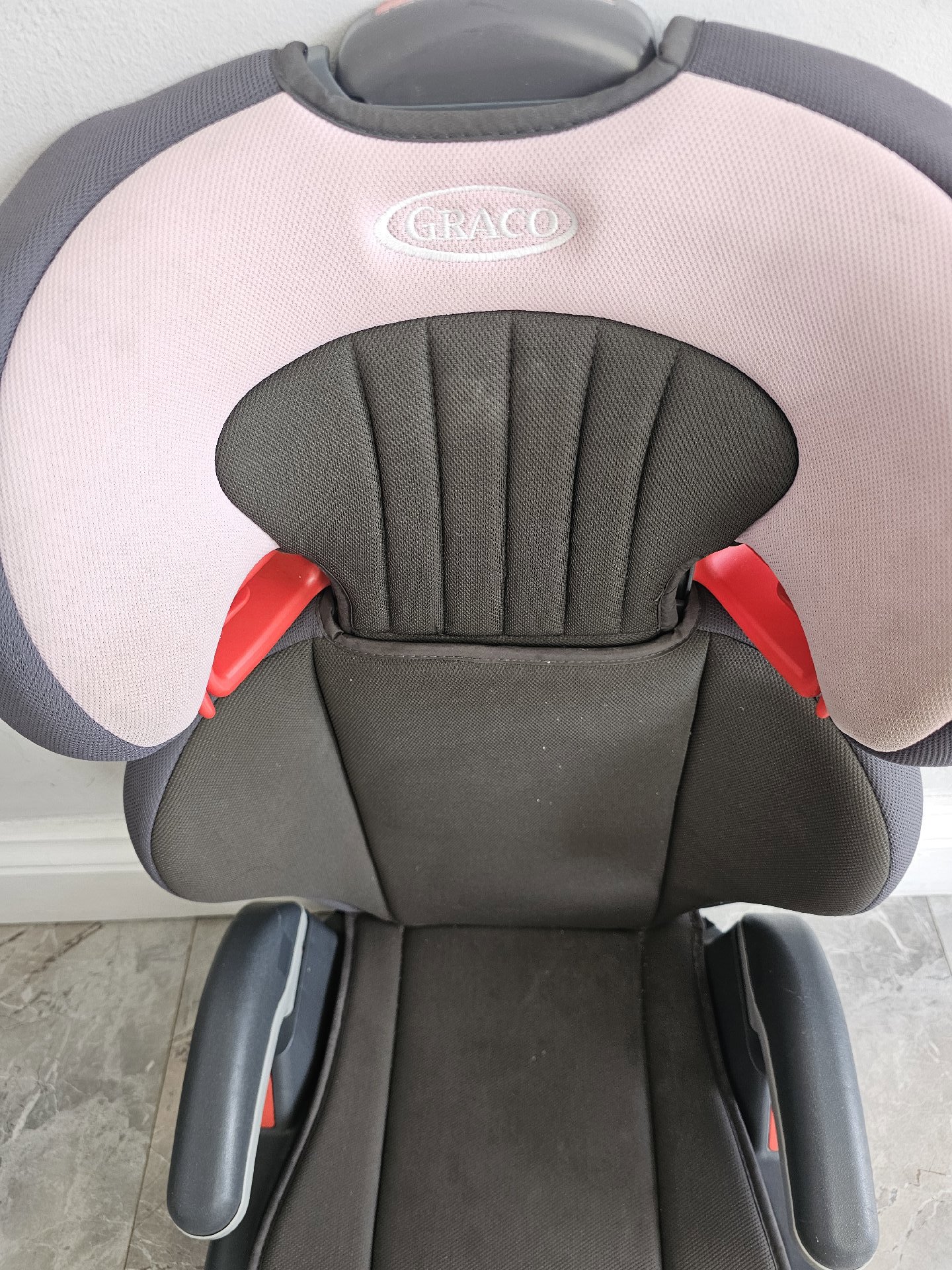 Graco Child Car Booster Seat Black and Grey 15-36kg, Graco, One Size, Excellent condition — preloved on SilentSale®