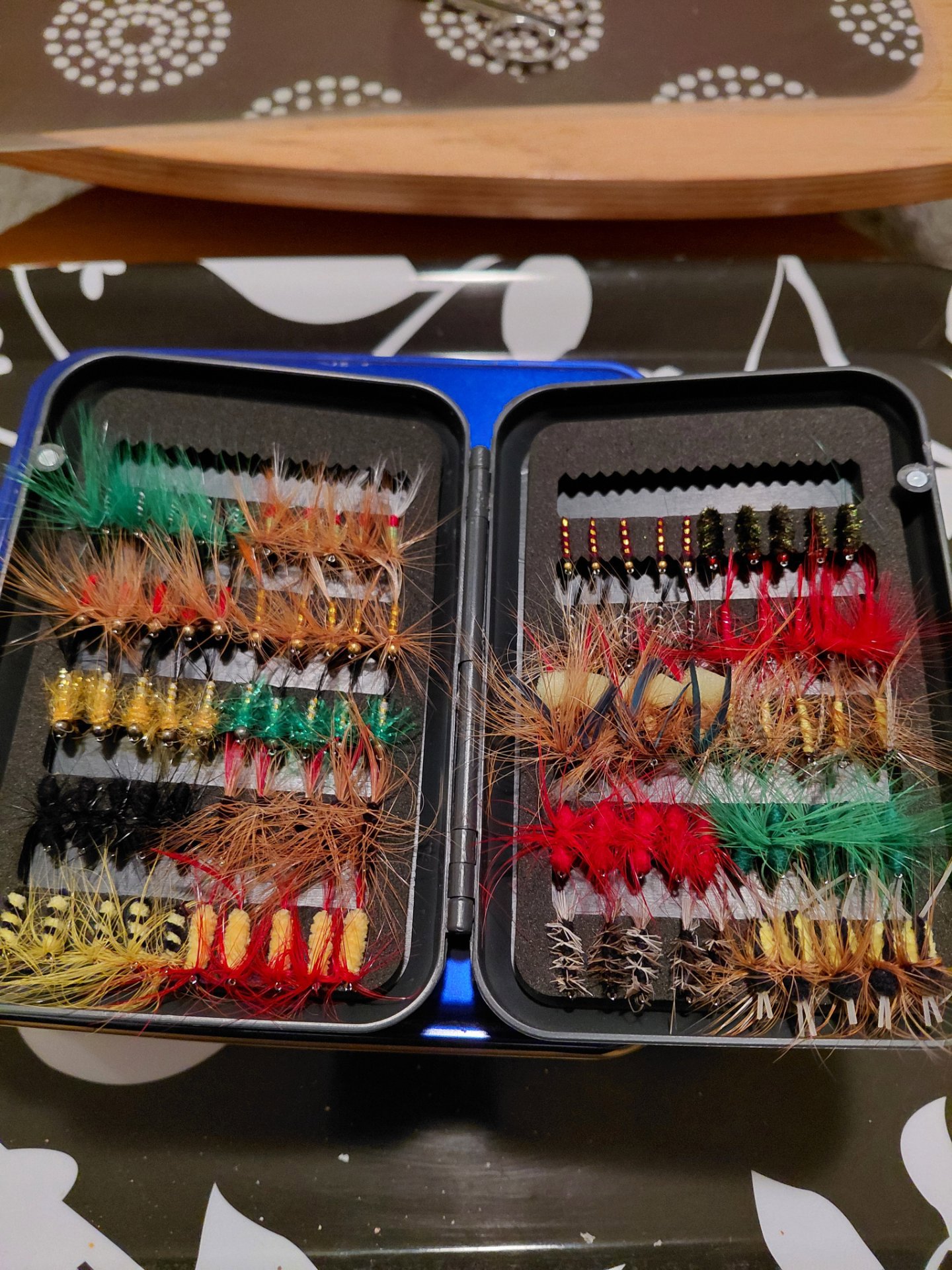 Fly fishing lures, Unbranded, One Size, Excellent condition — preloved on SilentSale®