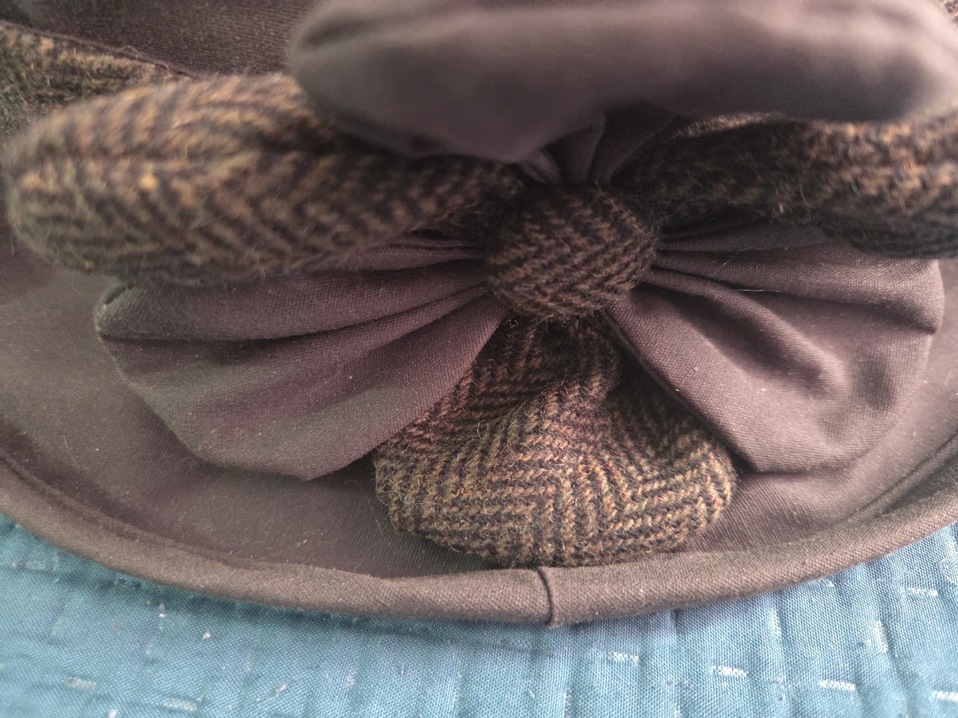 Rheey Brown Wool Blend Bow Cloche Hat, Rheey, M, Excellent condition — preloved on SilentSale®