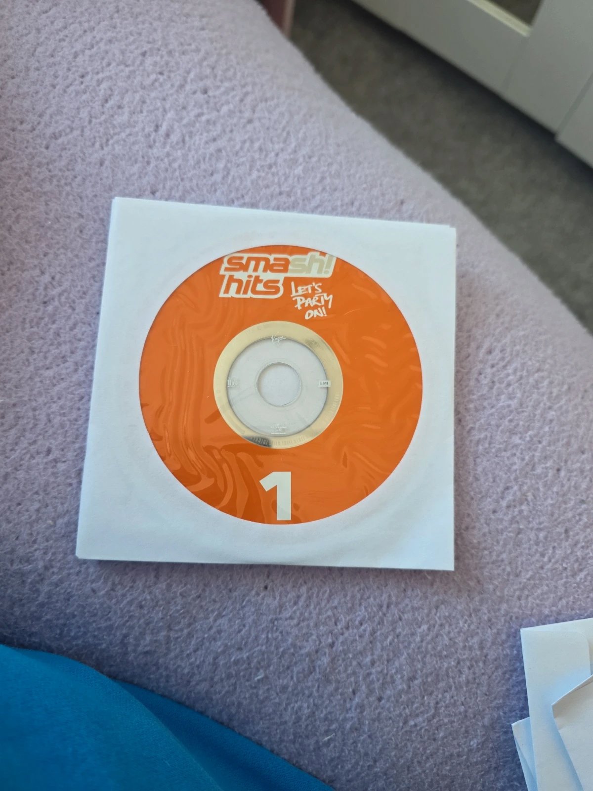 Smash Hits CDs, Unbranded, One Size, Excellent condition — preloved on SilentSale®