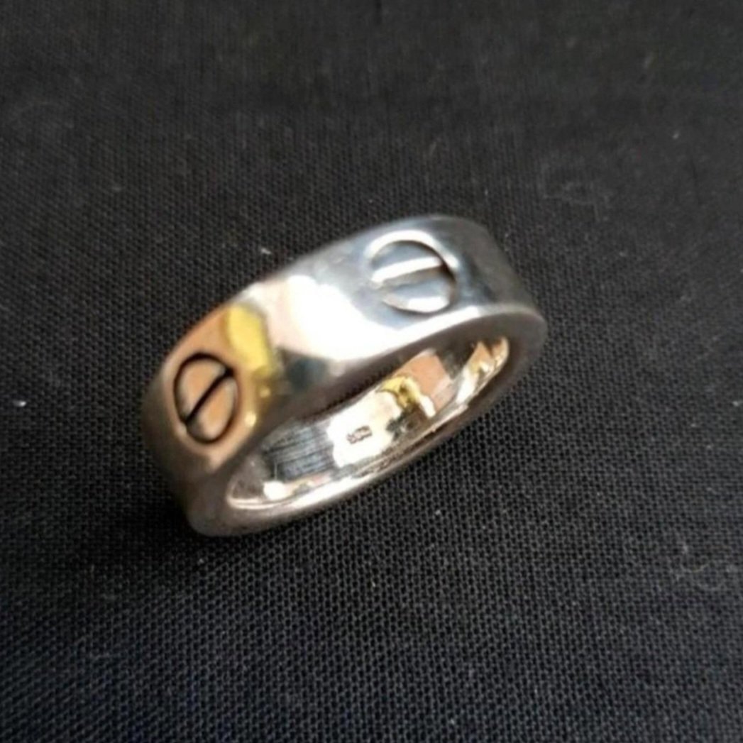 Solid 925 sterling silver ring with screw pattern. Size V, sterling silver, V, New condition — preloved on SilentSale®