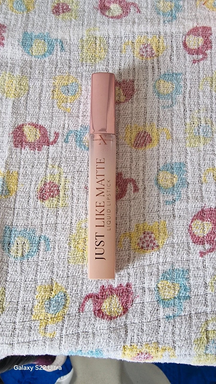 Liquid lipstick, Makeup Gallery, One Size, New condition — preloved on SilentSale®