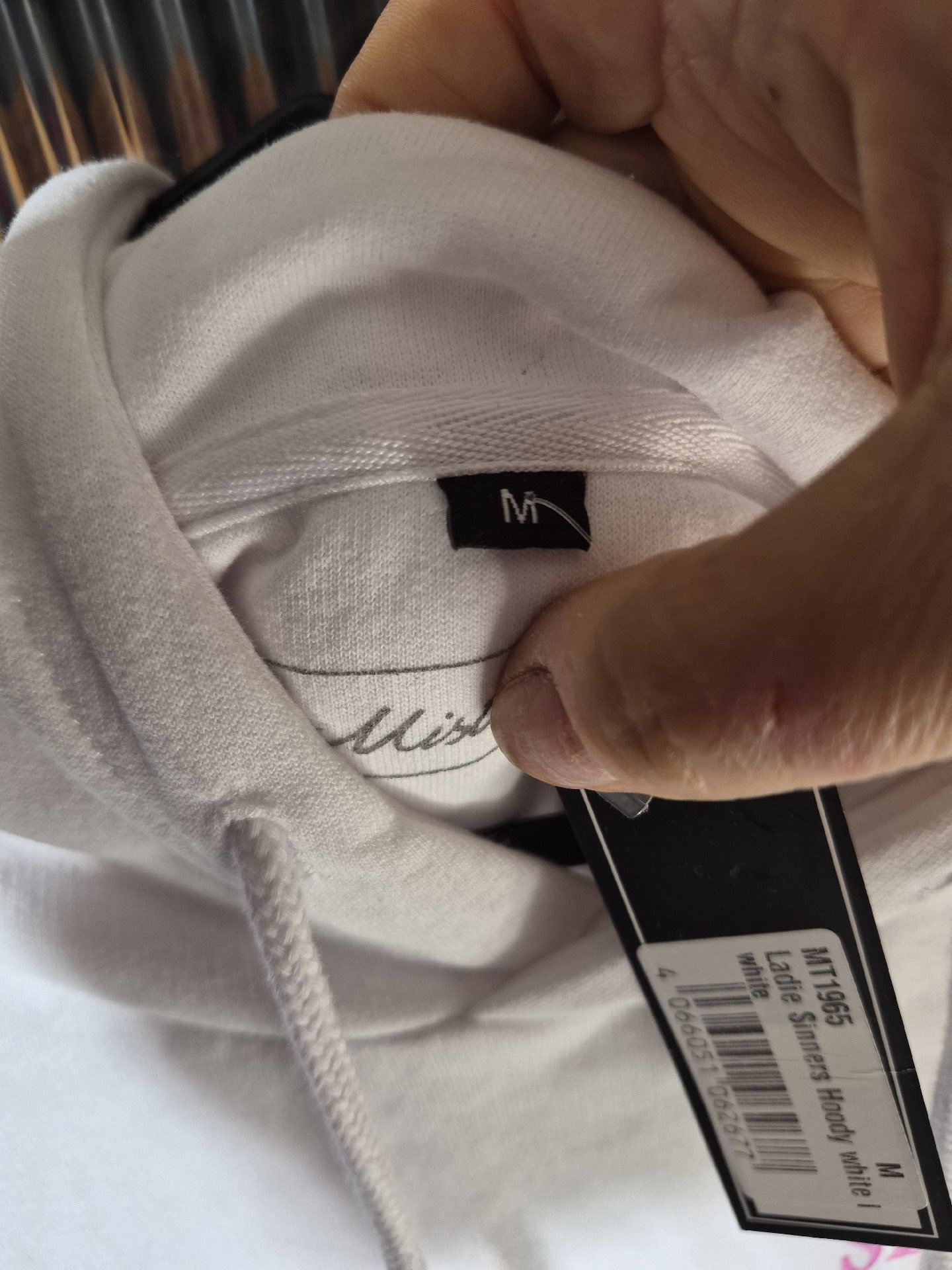 Mister Tee White Sinners Saints Hoodie – Size M, Mister Tee, M, New condition — preloved on SilentSale®