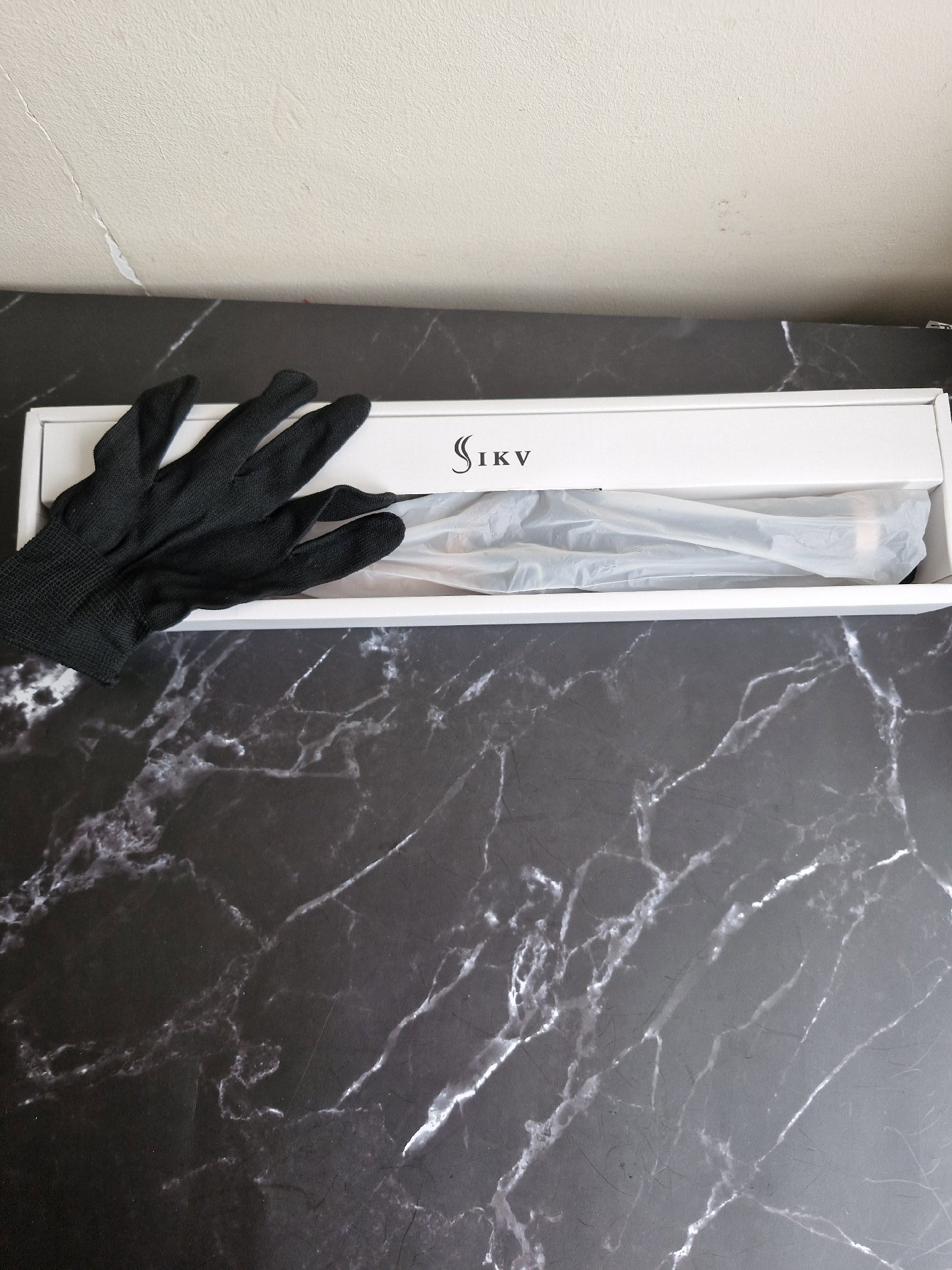 IKV Black Gold Curling Iron 3/4 Inch 19mm, Ikv, 3/4 inch 19mm, New condition — preloved on SilentSale®