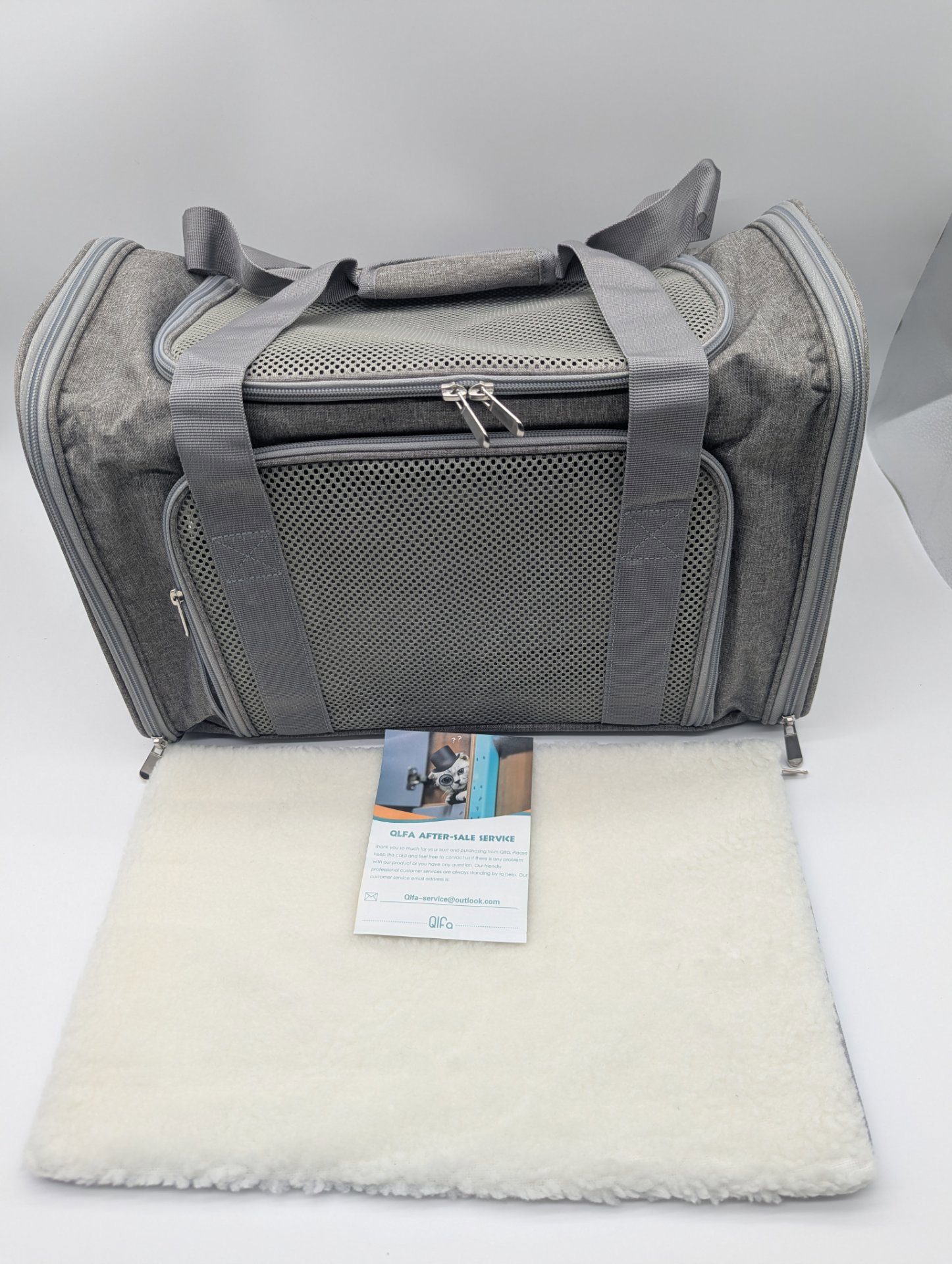 Grey Pet Carrier Bag with Soft Fleece Mat, OLFA, Medium (10-25kg), New condition — preloved on SilentSale®