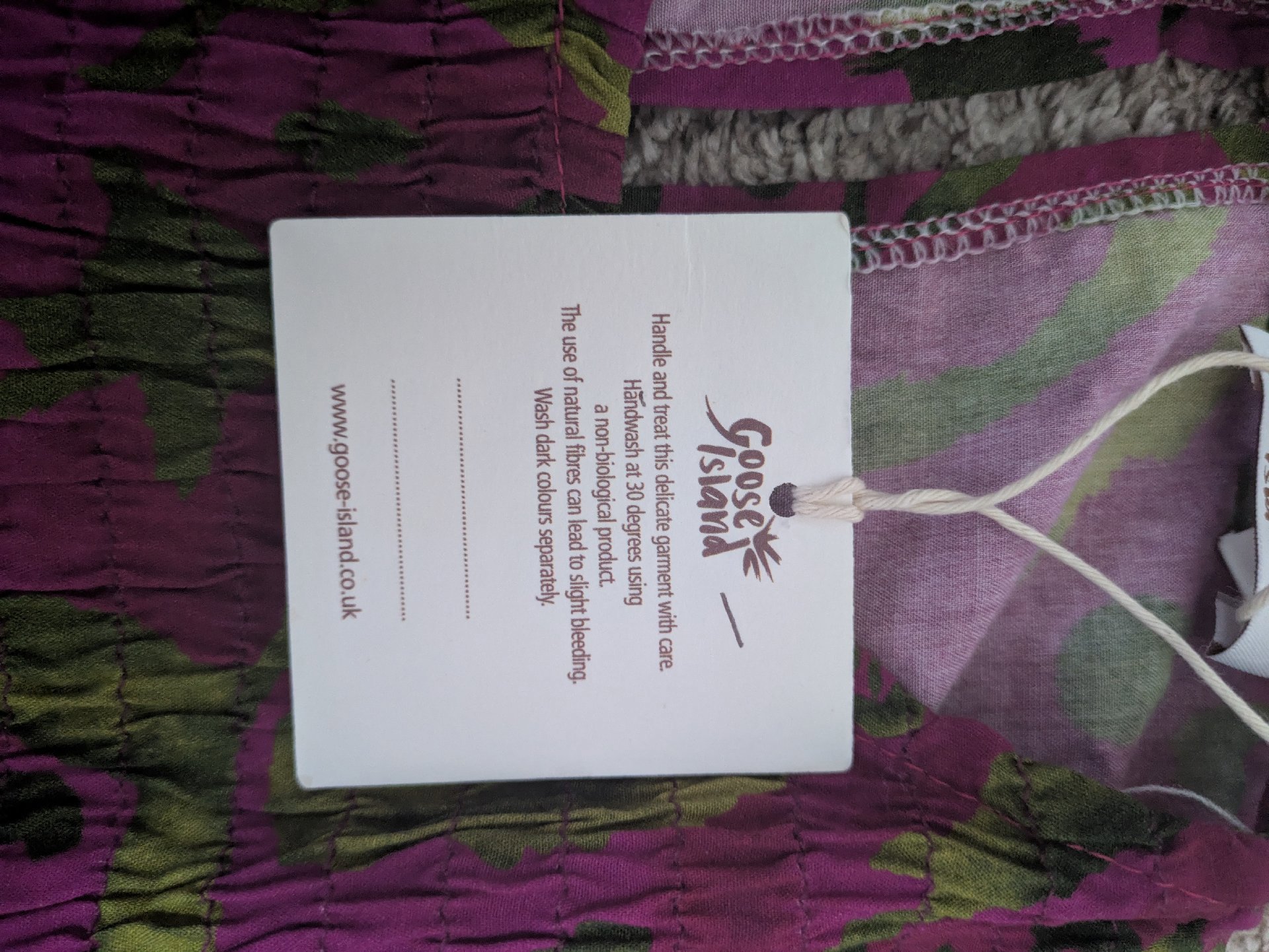Goose Island Purple Green Patterned Long Sleeve Dress, Goose Island, 10, New condition — preloved on SilentSale®
