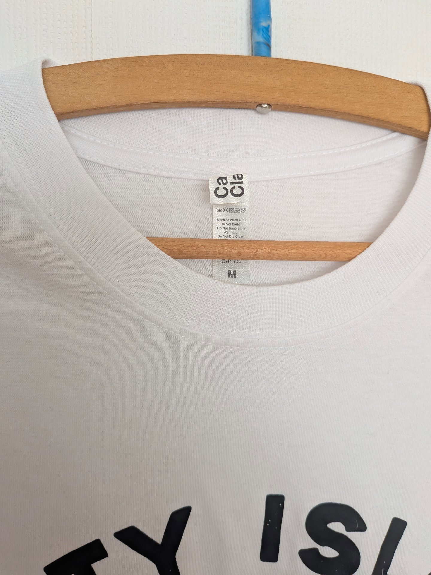 Casual Classics White Amity Island Swim Team T-Shirt – M, Casual Classics, M, New condition — preloved on SilentSale®