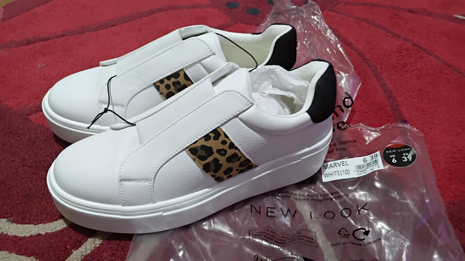 New Look Marvel White Slip On Trainers – UK 6, New Look, 6, New condition — preloved on SilentSale®
