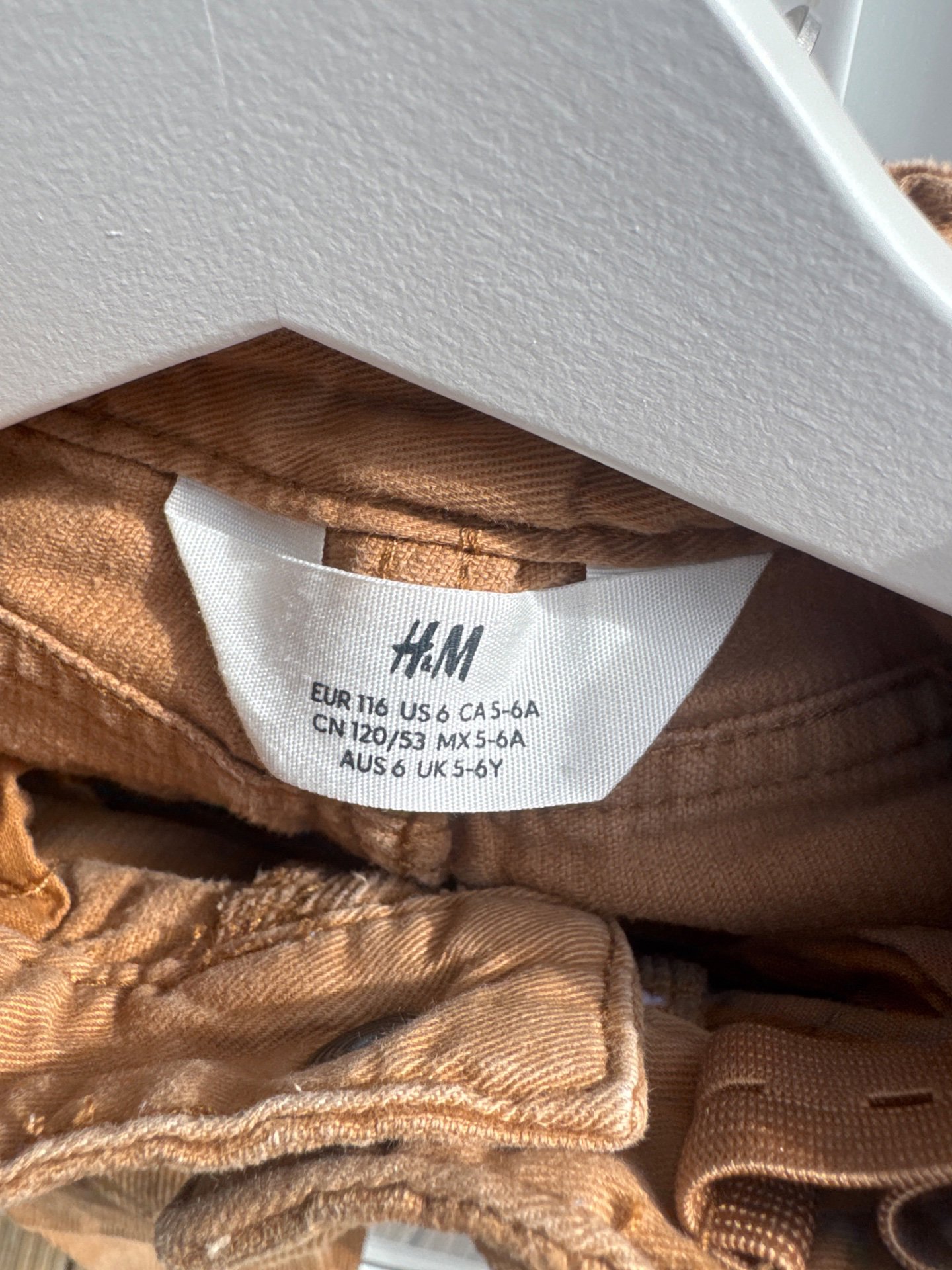 H&M Kids Brown Trousers – Size 5-6Y, H&M, 5-6 years, Excellent condition — preloved on SilentSale®