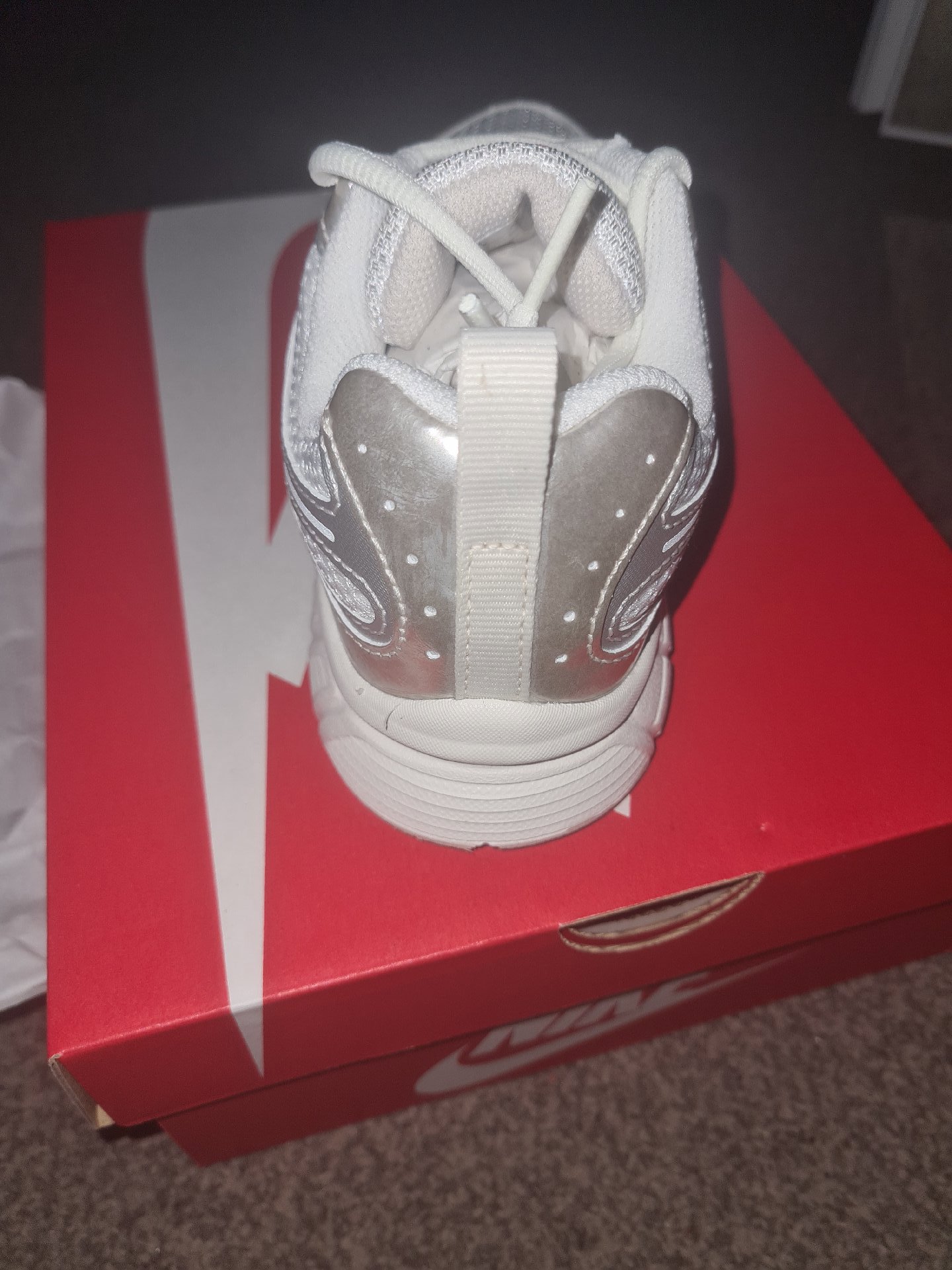 Nike V5 RNR Lace White and Tropical Pink Trainers – UK 2 Youth, Nike, UK 2 Y, Excellent condition — preloved on SilentSale®
