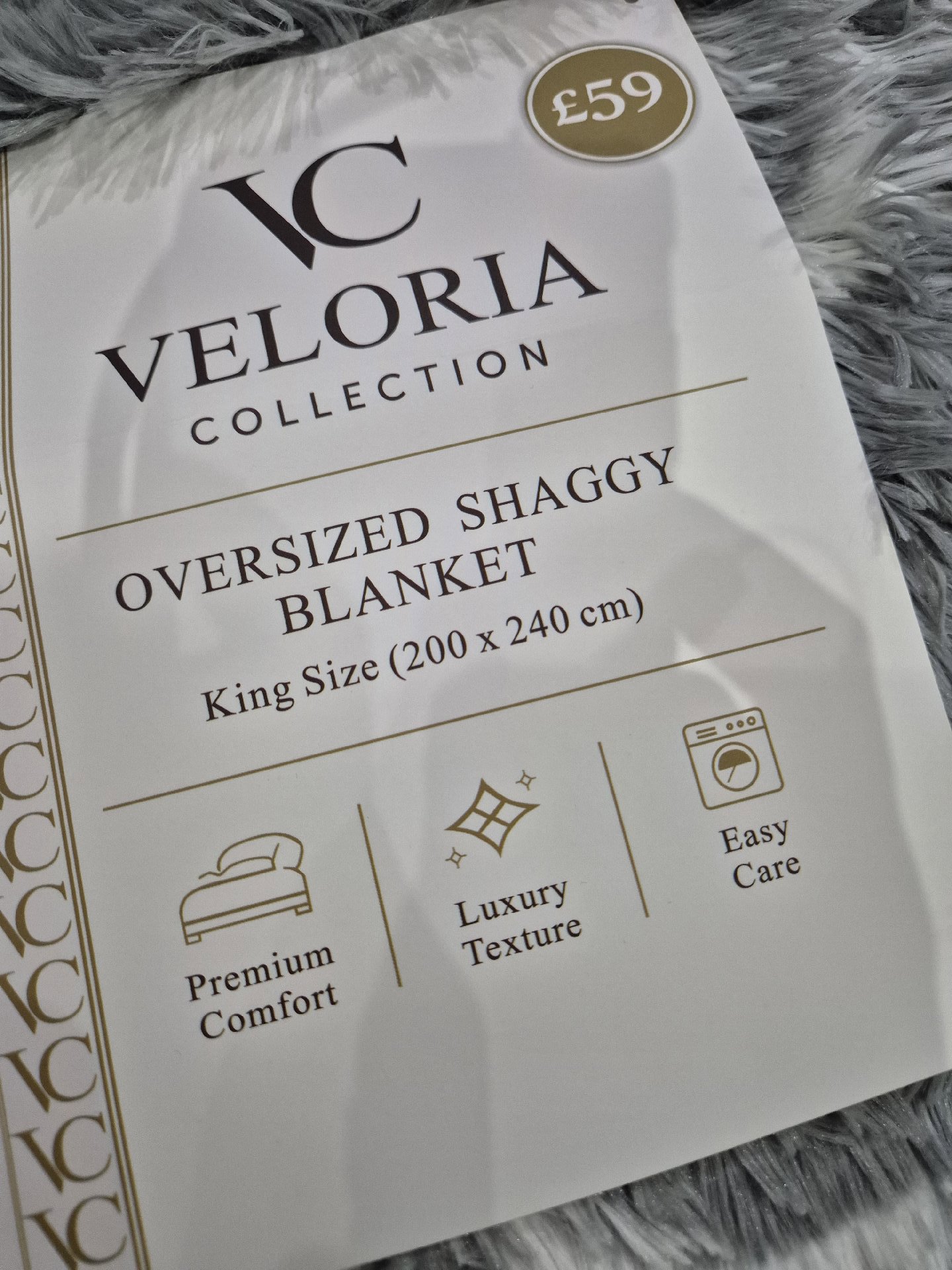 Veloria collection shaggy blanket, Veloria Collection, King, New condition — preloved on SilentSale®