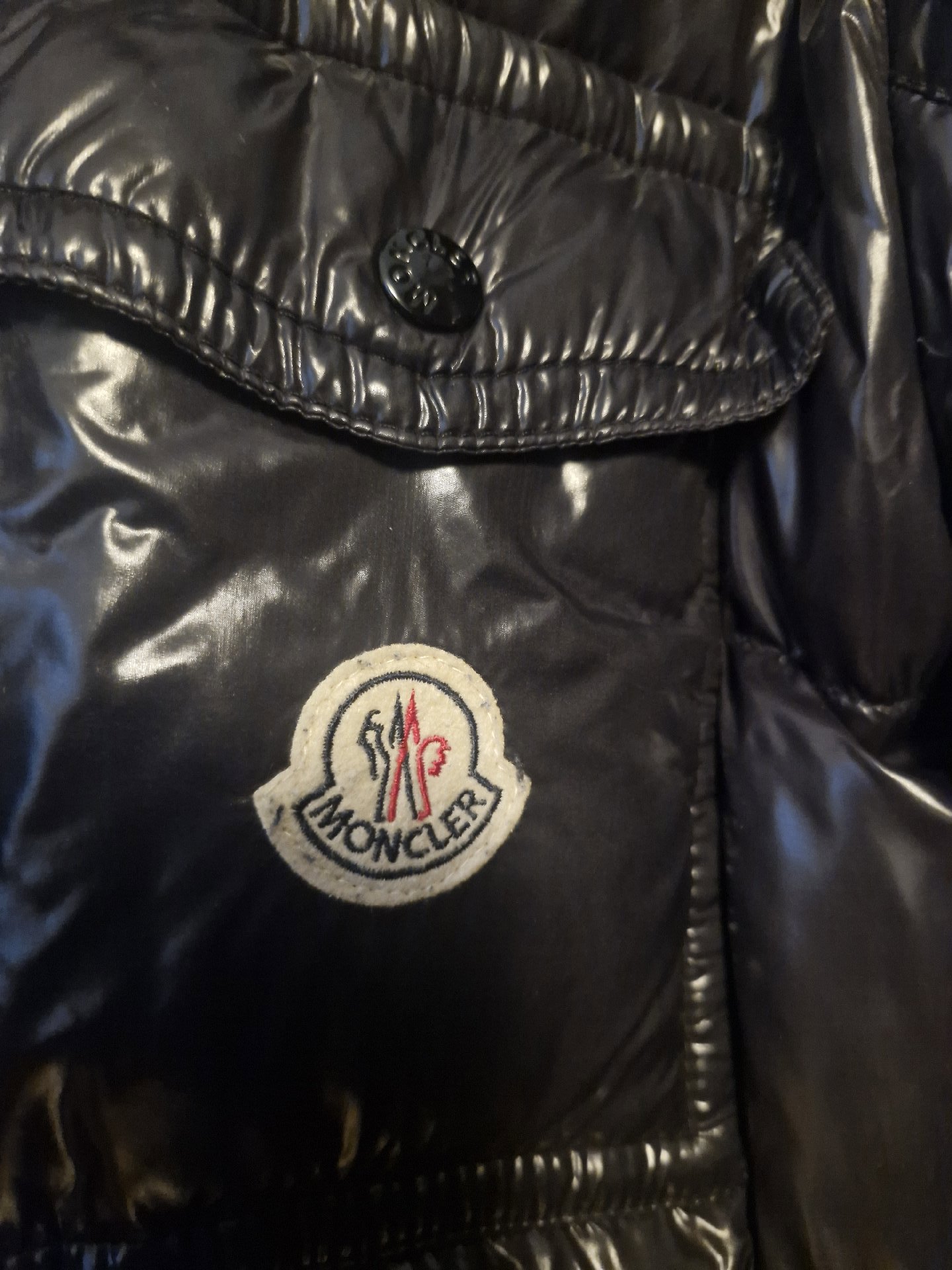 Moncler Black Puffer Jacket – Size 4, Moncler, 4, Excellent condition — preloved on SilentSale®