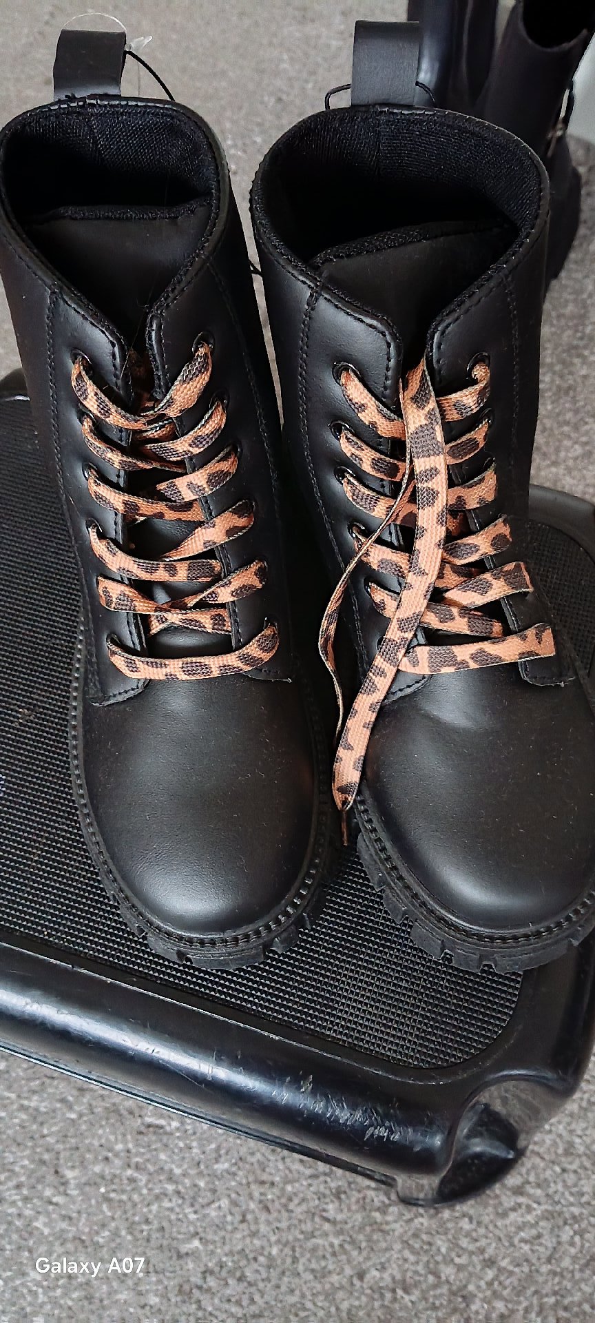 Black Ankle Boots with Leopard Print Laces – Size 2.5, Unbranded, 2.5, New condition — preloved on SilentSale®