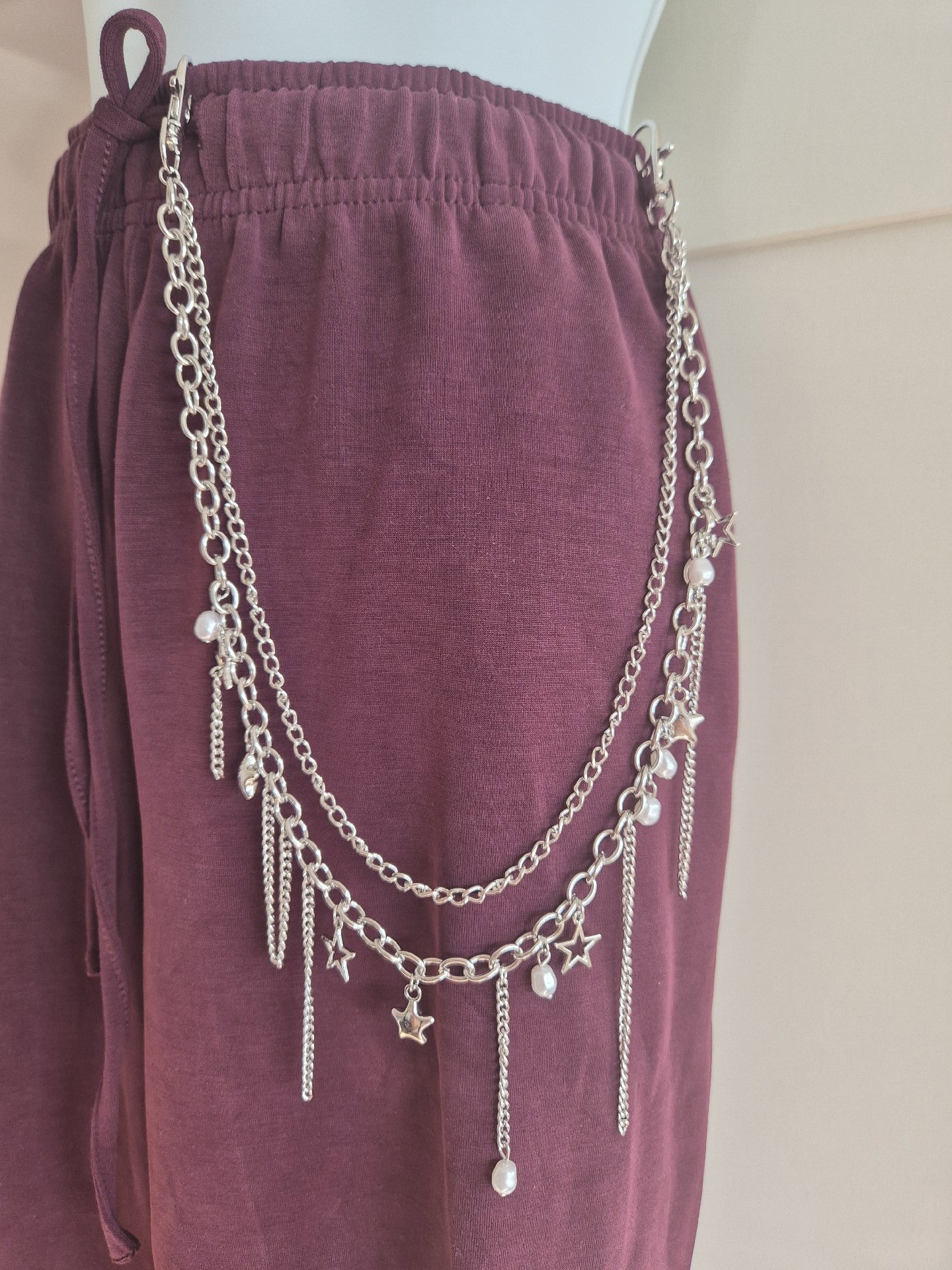 Silver Tone Chain Belt with Star and Pearl Charms trousers chain, Unbranded, 26", New condition — preloved on SilentSale®