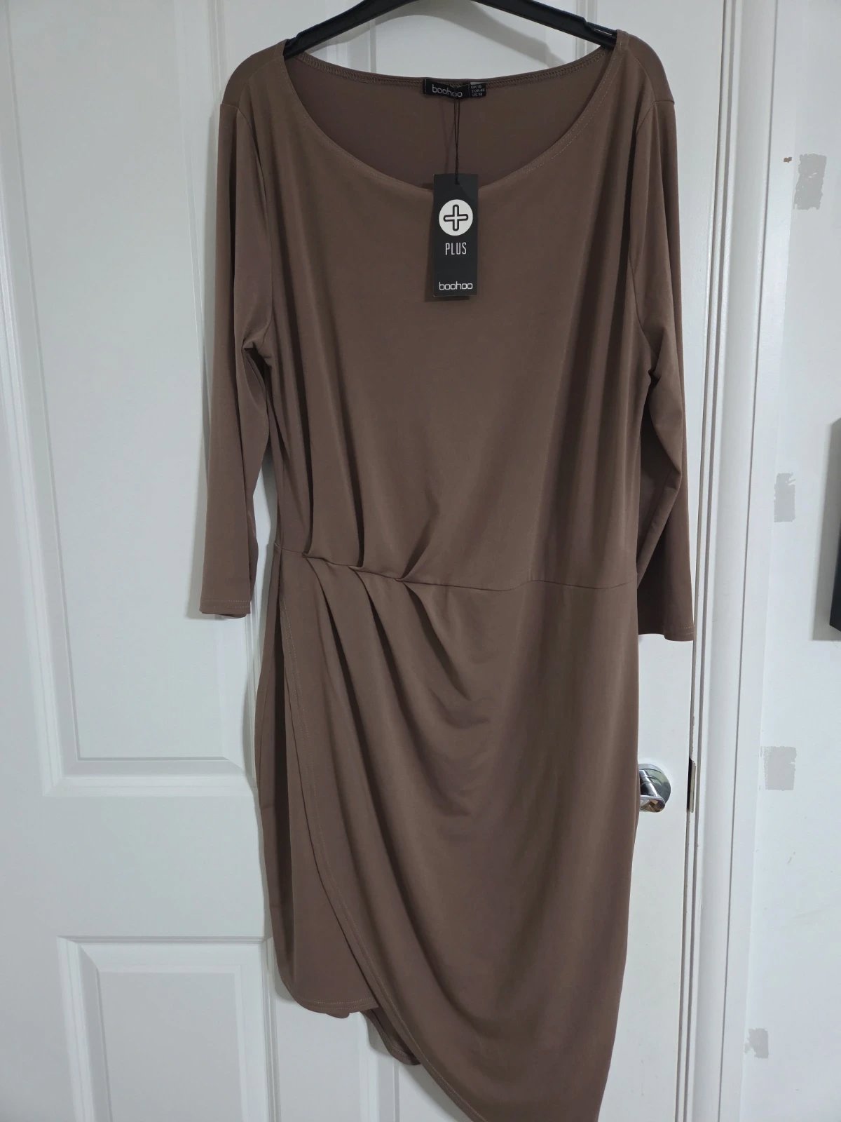 Boohoo Plus Taupe Brown Draped Asymmetric Dress, Boohoo, 16, New condition — preloved on SilentSale®