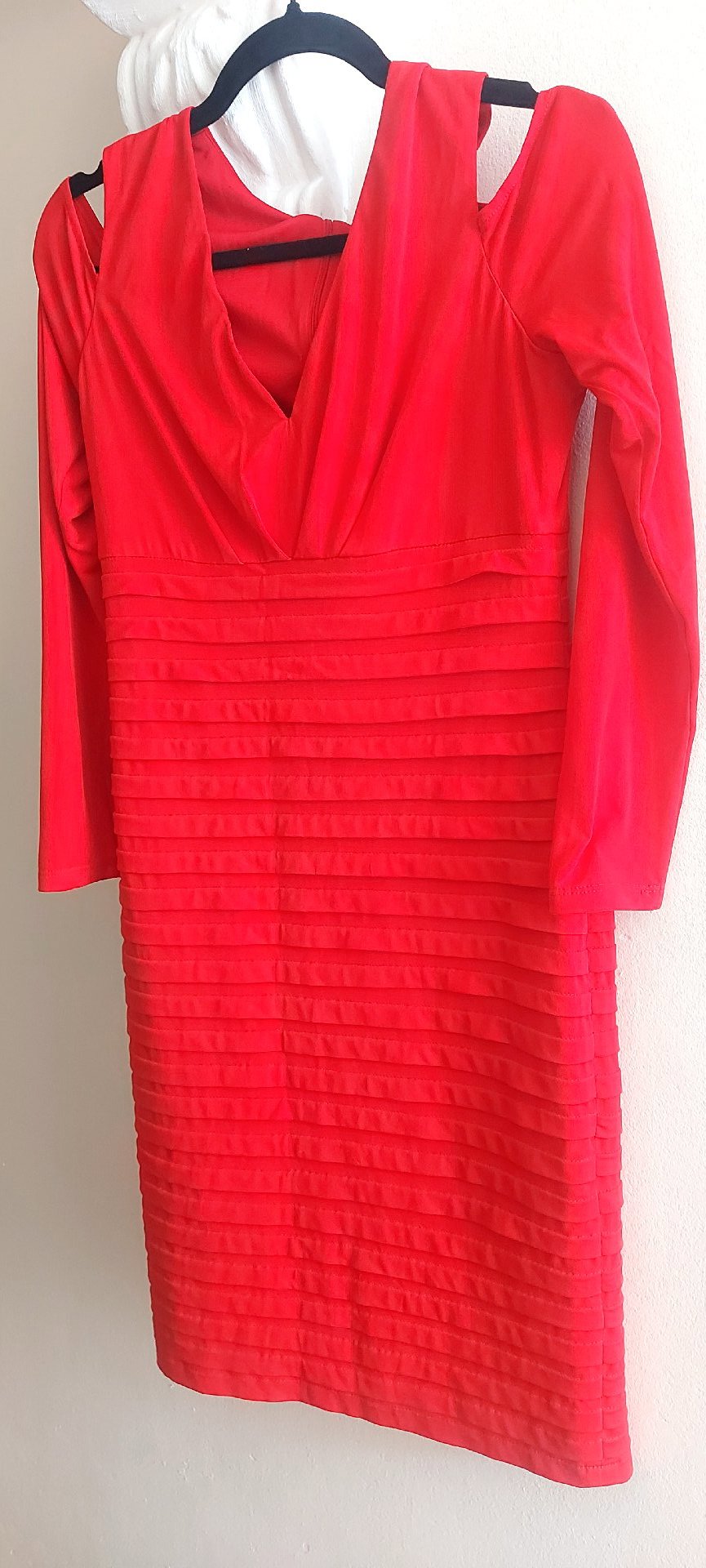 Wallis Red Long Sleeve Bodycon Dress – UK 10wall, Wallis, 10, Excellent condition — preloved on SilentSale®