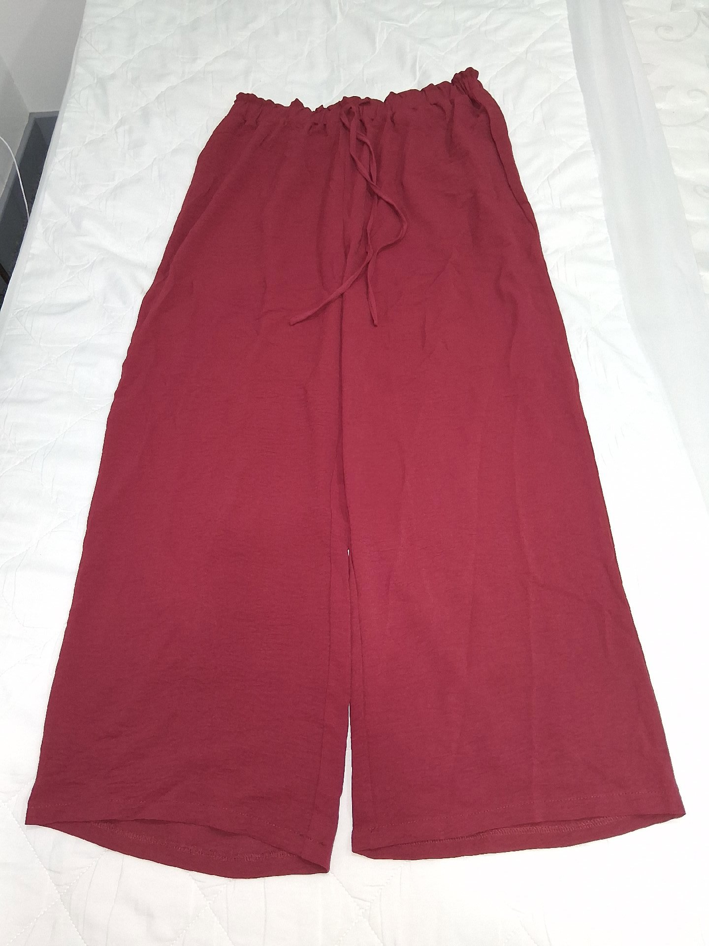 Wide Leg Burgundy Polyester Trousers – XXL, Unbranded, XXL, New condition — preloved on SilentSale®