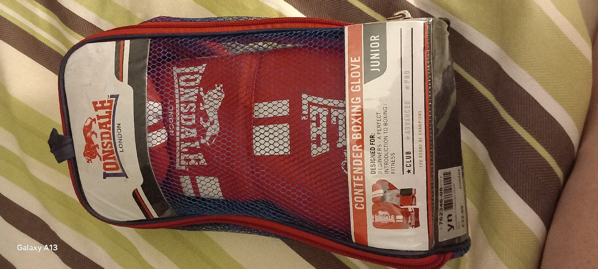 Lonsdale Junior Contender Boxing Gloves Red, Lonsdale, Junior, Excellent condition — preloved on SilentSale®