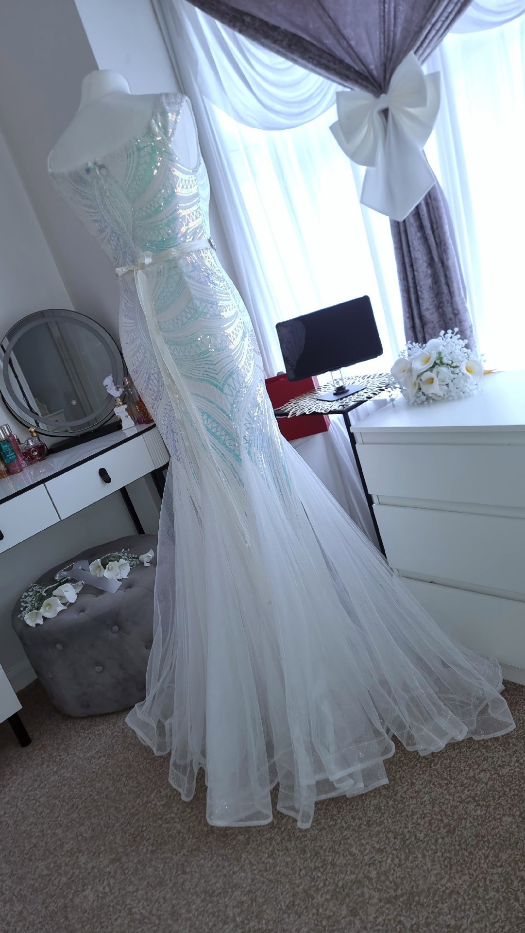 Wedding dress , Wedding, 10, New condition — preloved on SilentSale®