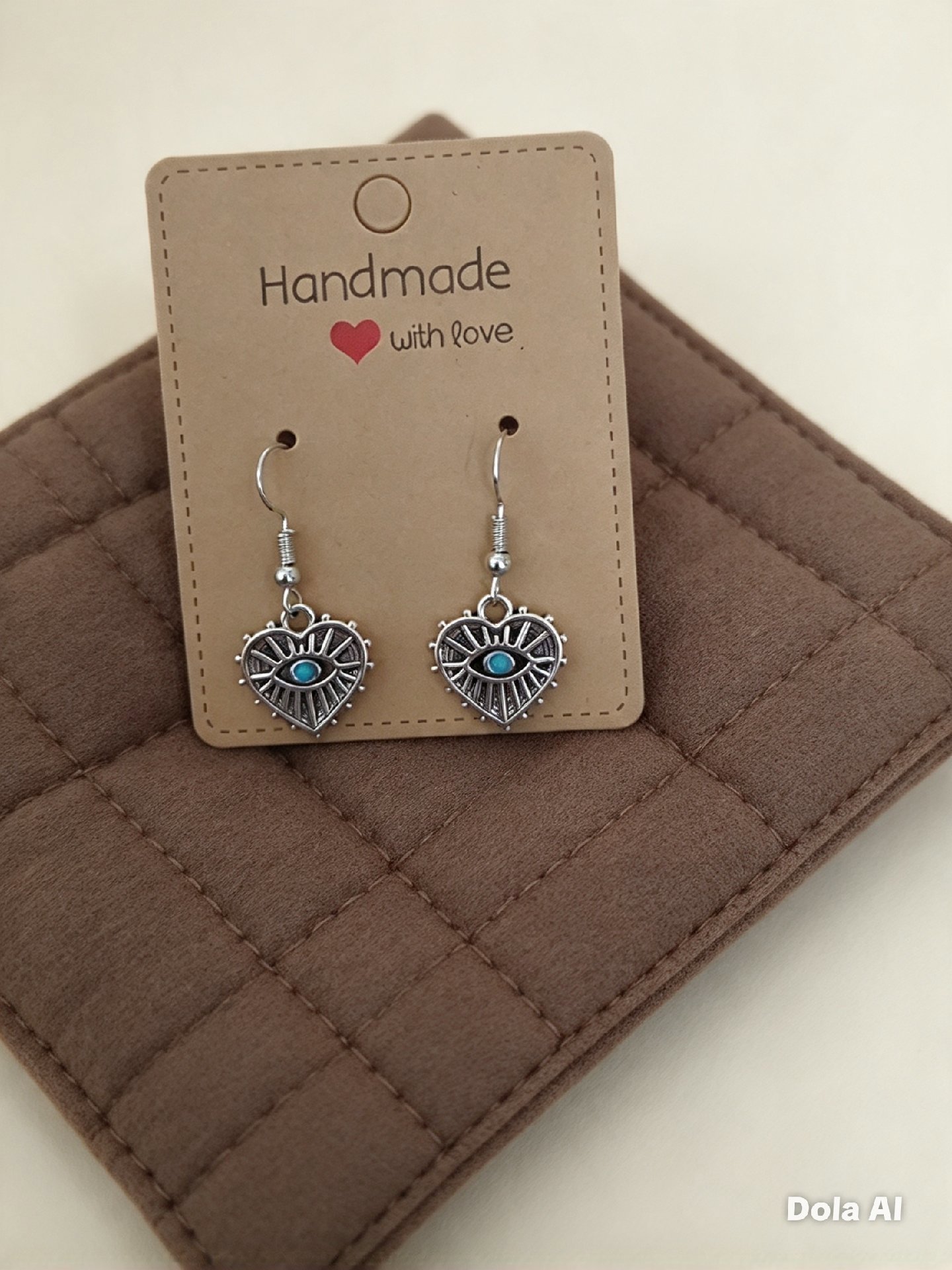 Heart earrings , Other, A, New condition — preloved on SilentSale®