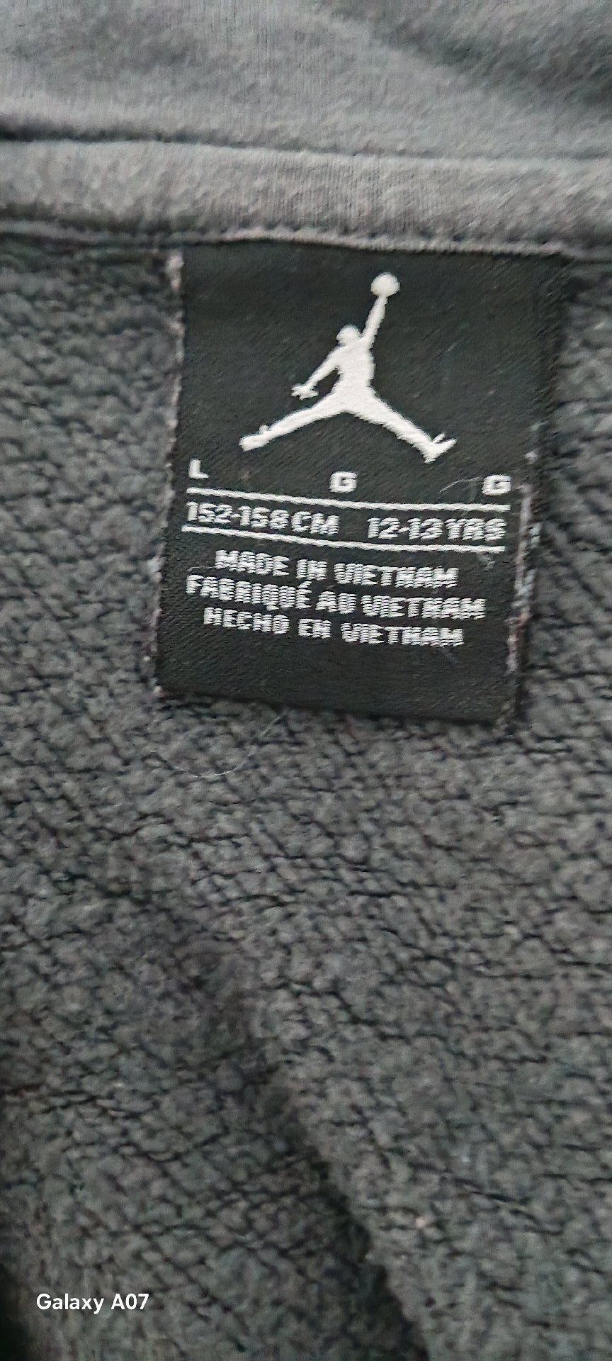 Jordan Boys Grey Camouflage Zip Hoodie – 12-13 Years, Jordan, 12-13 years, Excellent condition — preloved on SilentSale®