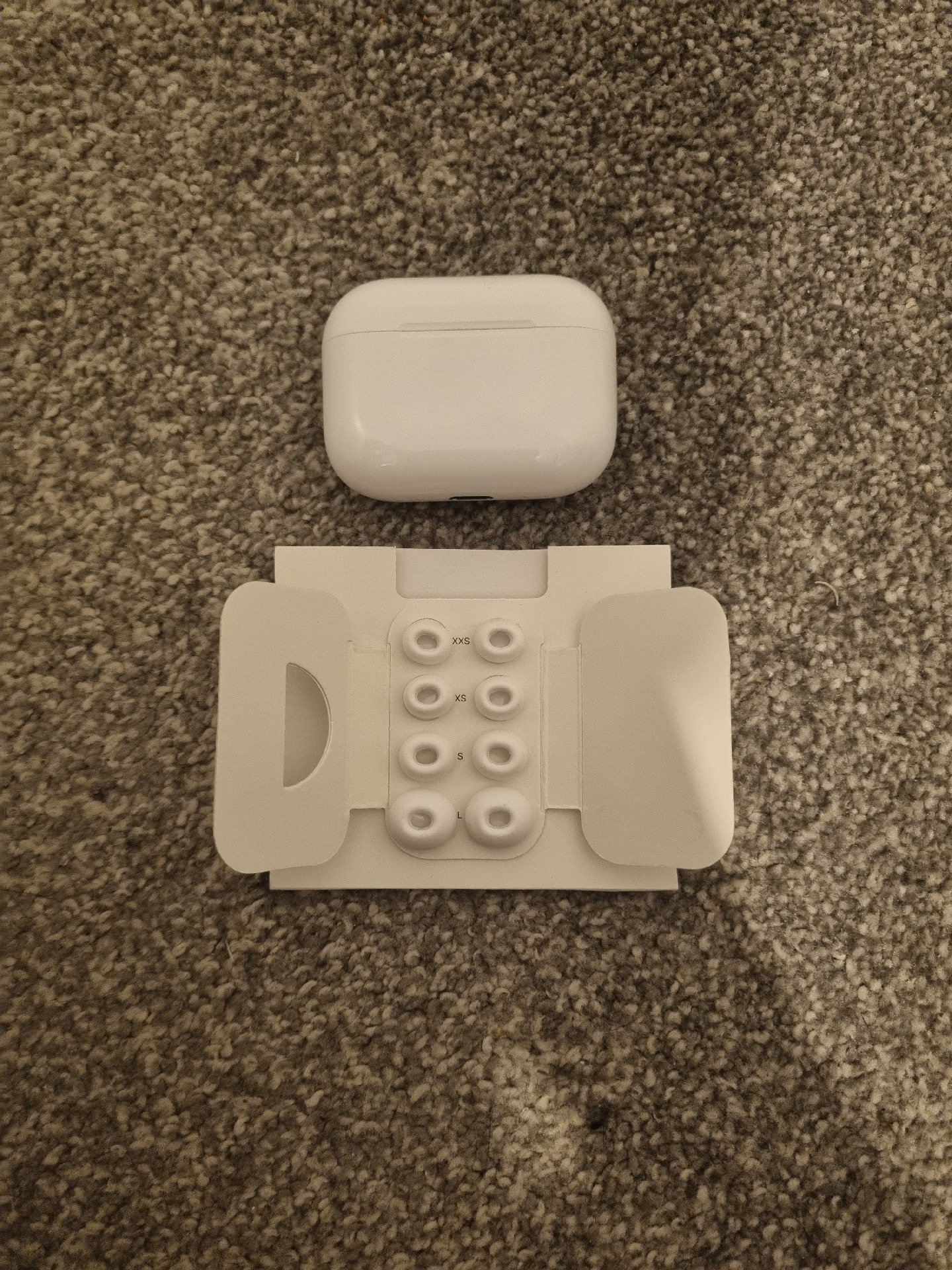 Apple AirPods Pro 3 , Apple, One Size, New condition — preloved on SilentSale®