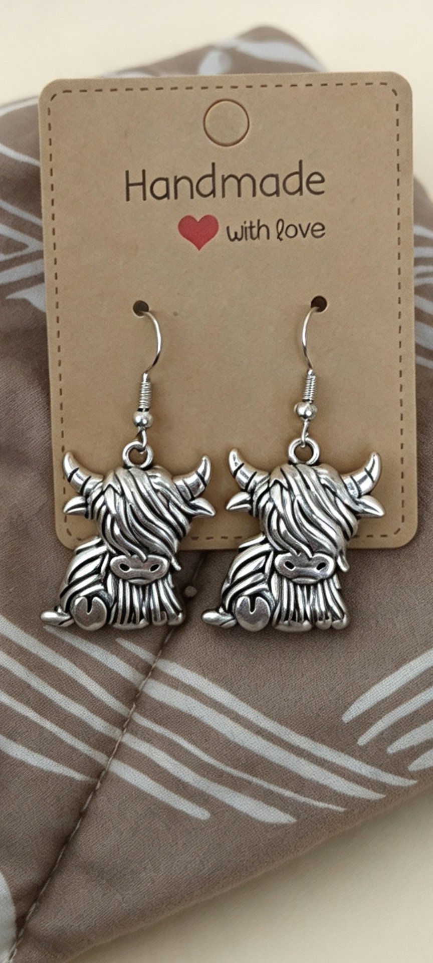 Handmade Silver Tone Highland Cow Drop Earrings, Other, A, New condition — preloved on SilentSale®