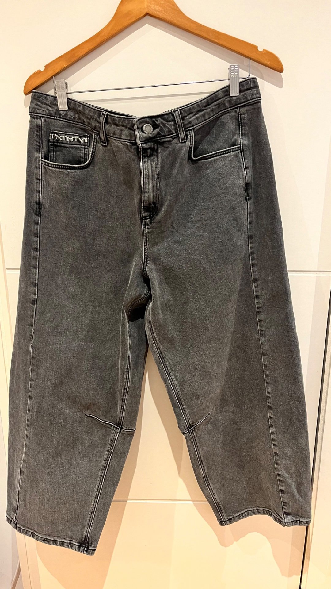 Oliver Bonas grey barrel-leg jeans, Other, 12, Like New condition — preloved on SilentSale®