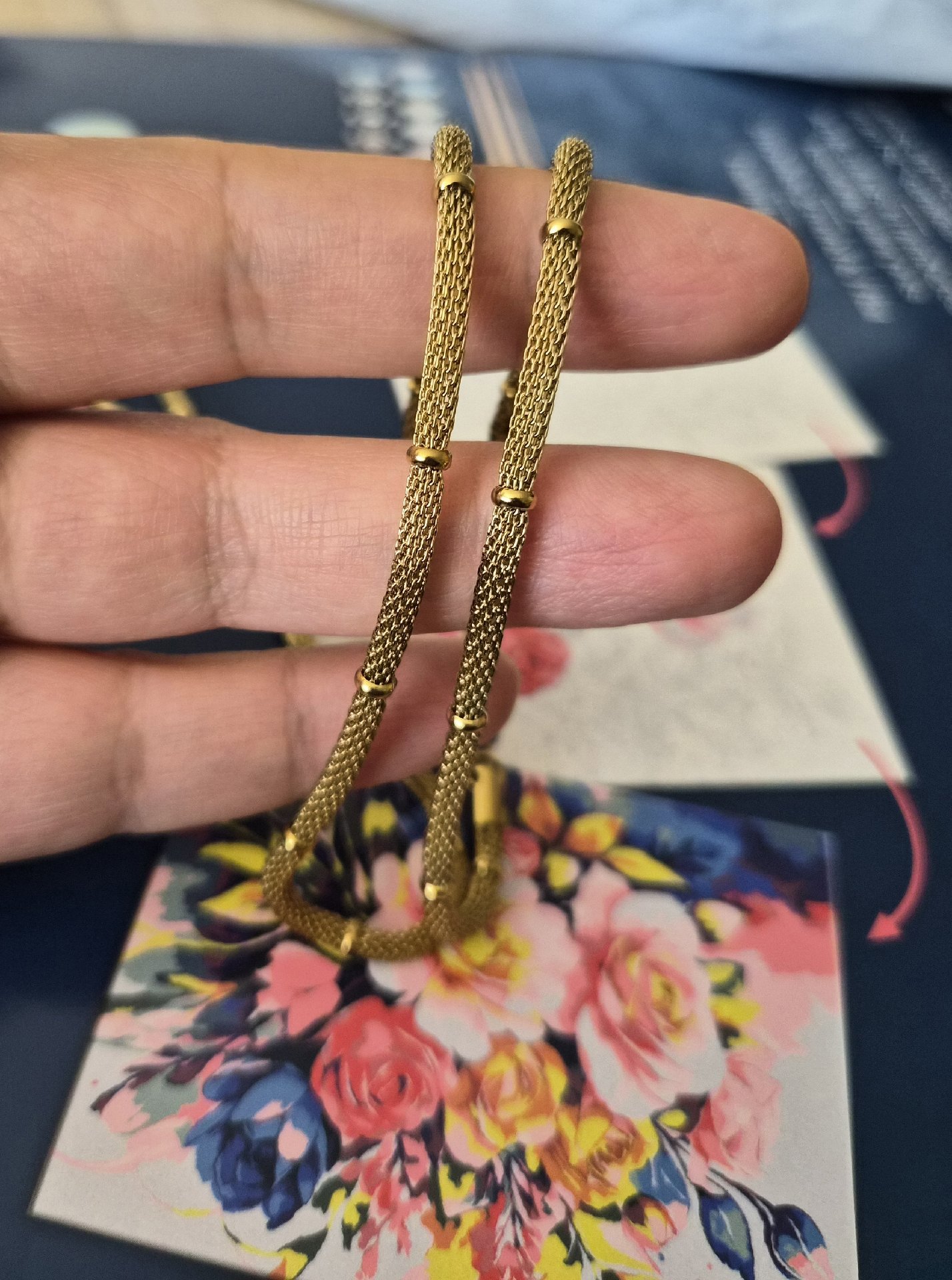Gold Tone Mesh Necklace and Bracelet Set, Unbranded, One Size, New condition — preloved on SilentSale®