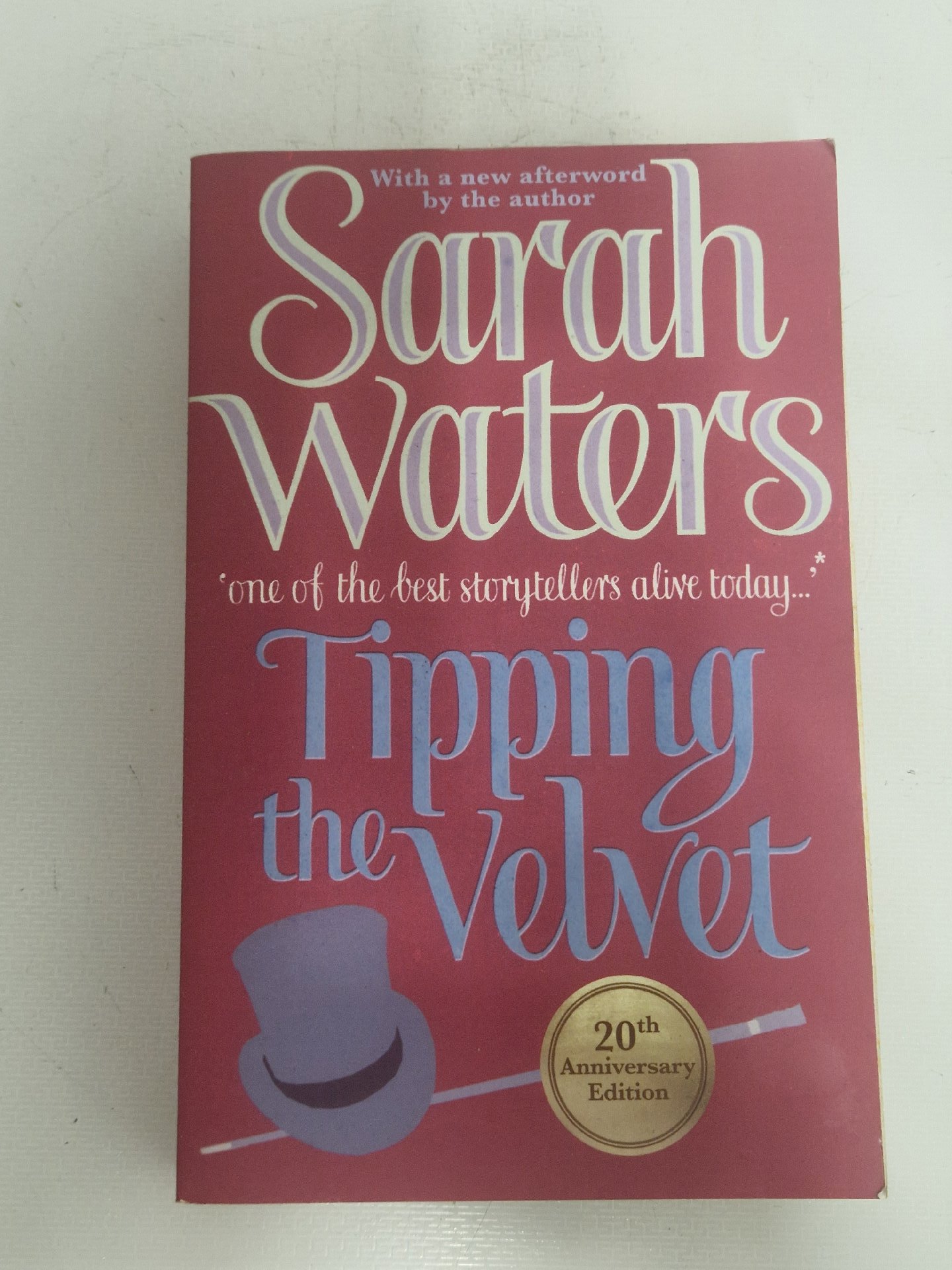 Tipping the velvet — Sarah Waters, Virago Press, One Size, Excellent condition — preloved on SilentSale®