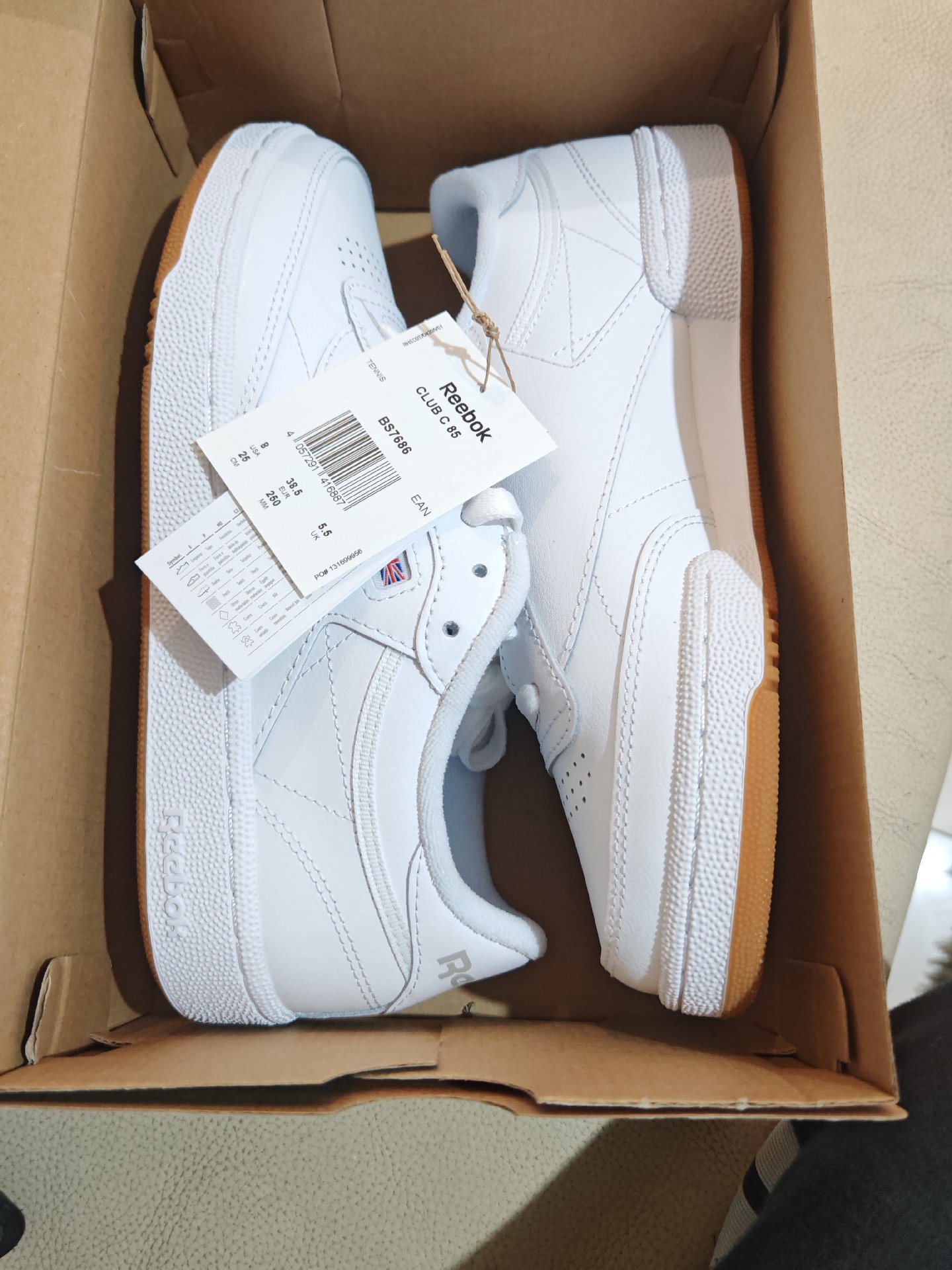 Reebok Classic White Trainers – UK 5 1/2, Reebok, 5.5, New condition — preloved on SilentSale®