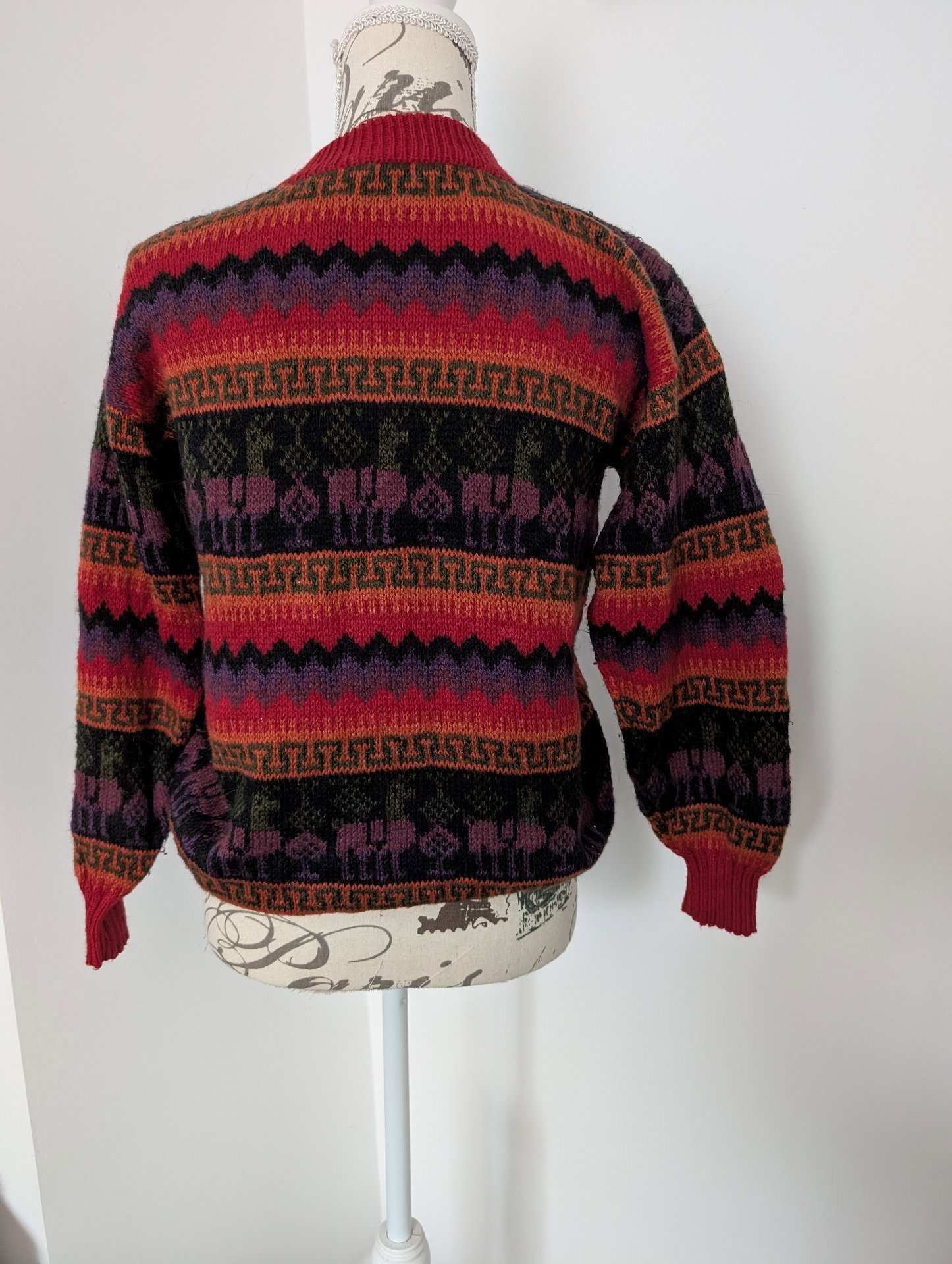 Vintage Patterned Wool Jumper Sweater Red Purple Black, Unbranded, S, Excellent condition — preloved on SilentSale®