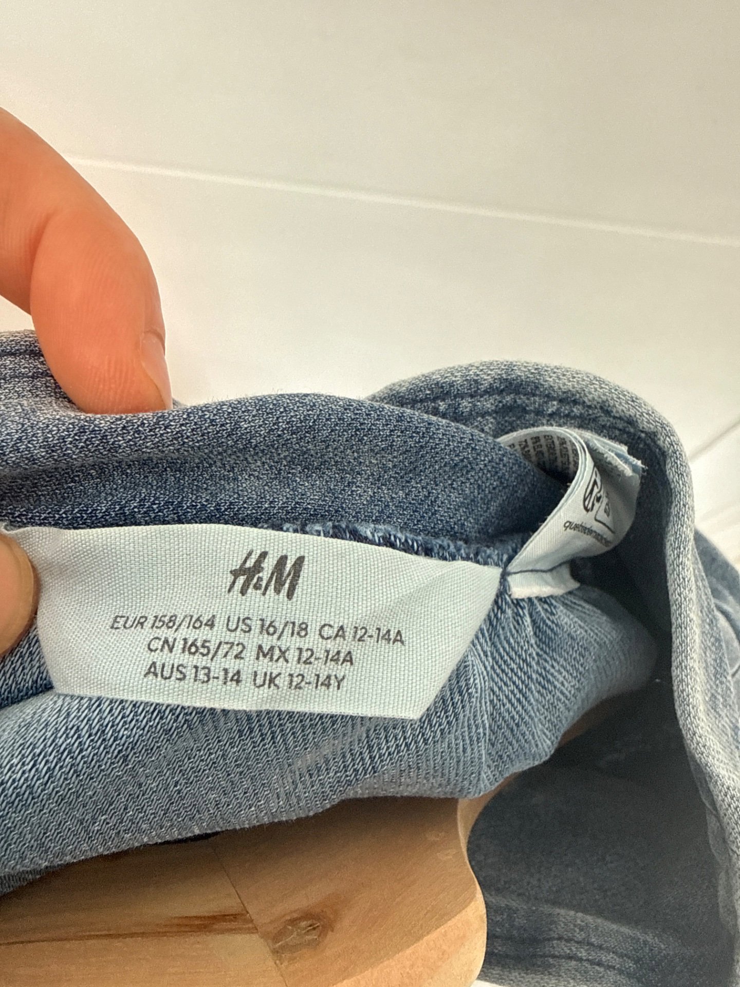H&M Blue Denim Jeans – UK 12-14Y, H&M, 14 years, Excellent condition — preloved on SilentSale®