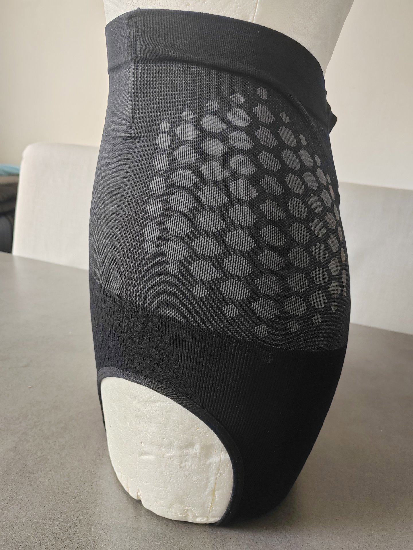 Tummy control , Unbranded, XL, Excellent condition — preloved on SilentSale®