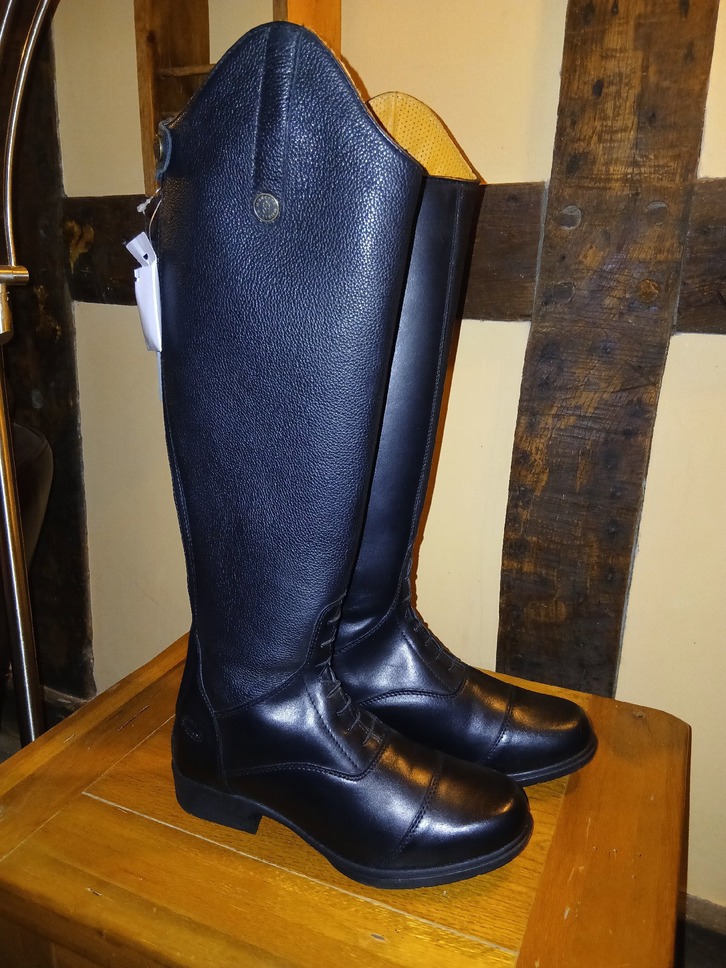 Black Leather Riding Boots – Size 7, Shires, Custom, New condition — preloved on SilentSale®